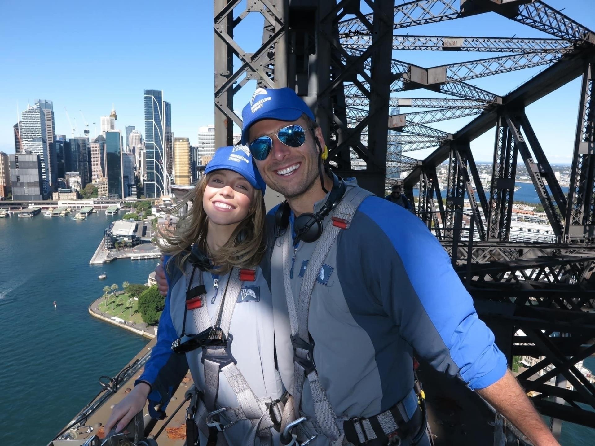 Glen Powell and Sydney Sweeney.