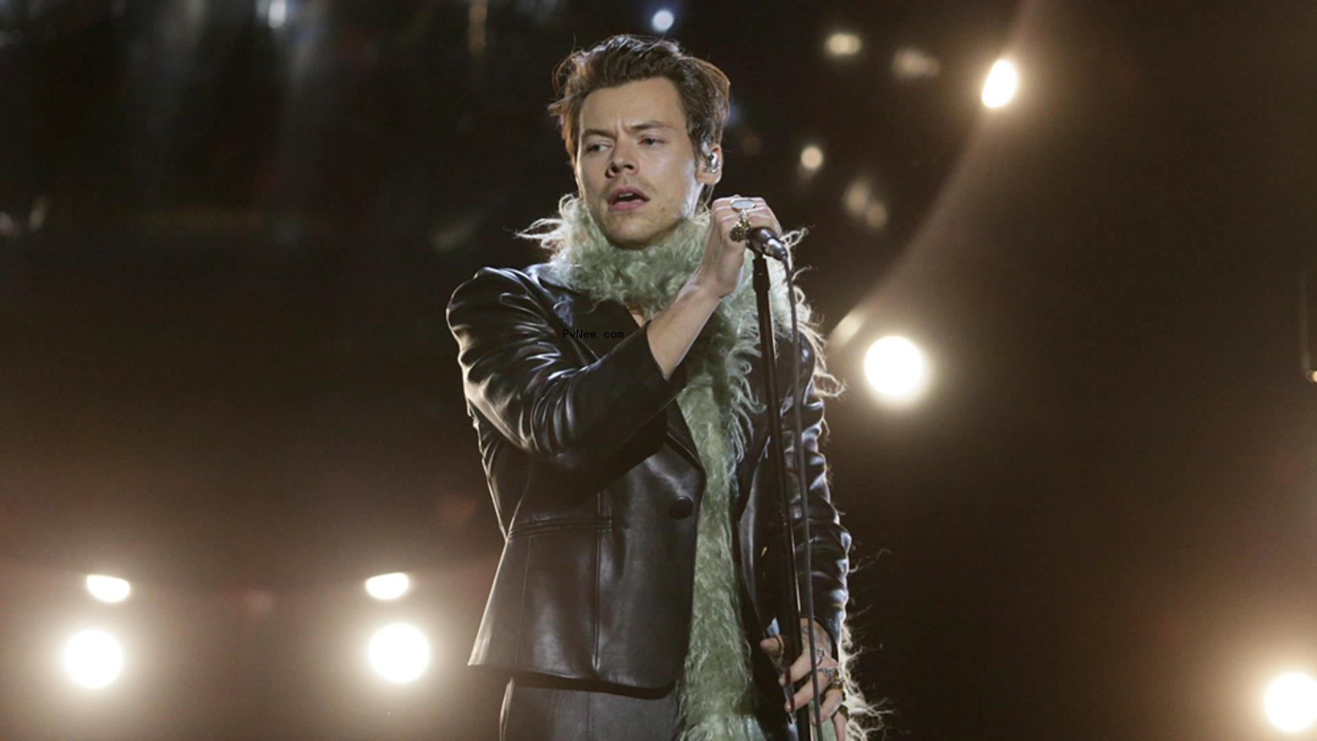 Harry Styles Opens Grammys With Jazzy Rendition of ‘Watermelon Sugar’