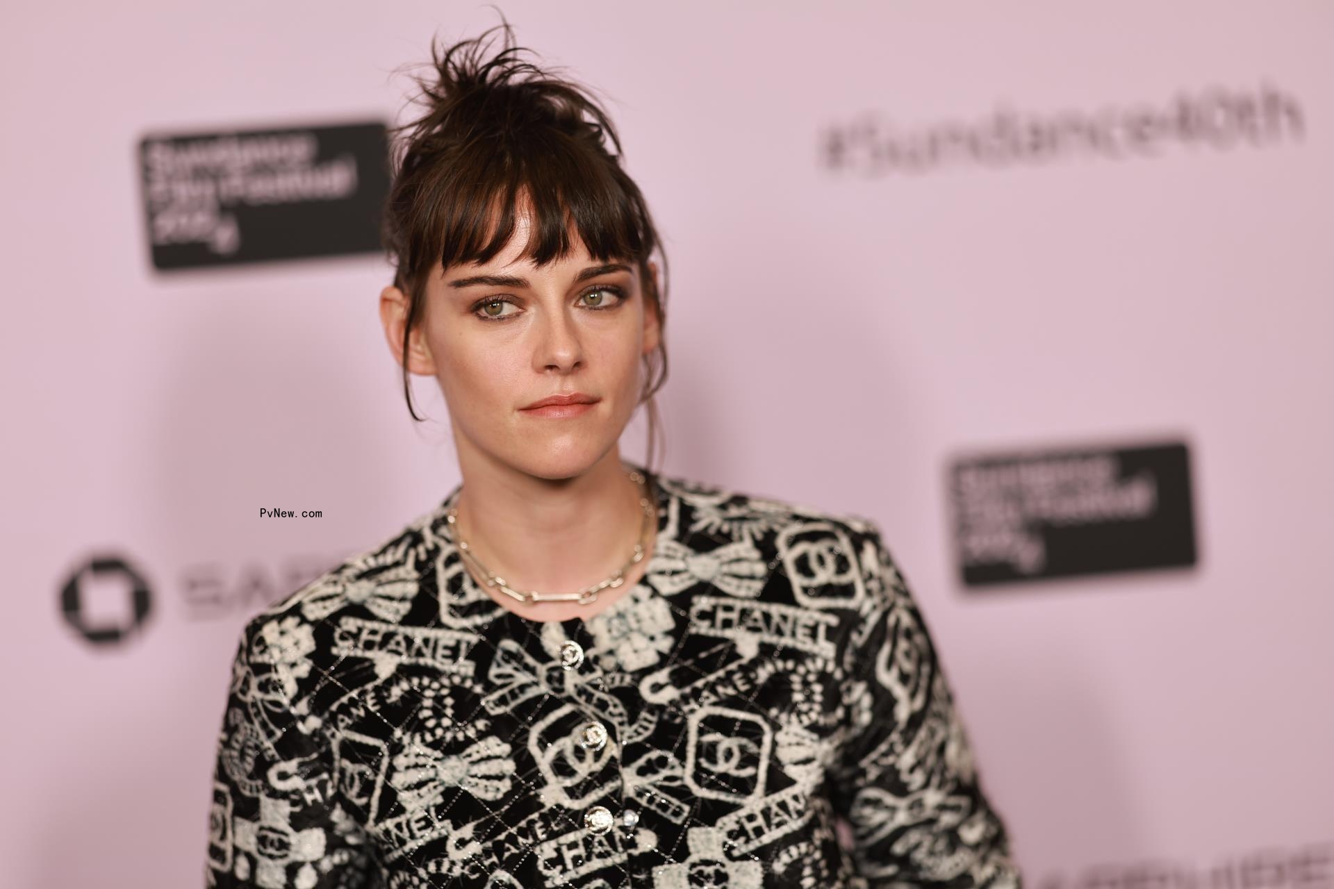 Kristen Stewart Arrives at Sundance, Says Getting Funding for Her Feature Directorial Debut Is ‘Why We’re Here’: ‘I’m Going to Make That F—ing Movie!’
