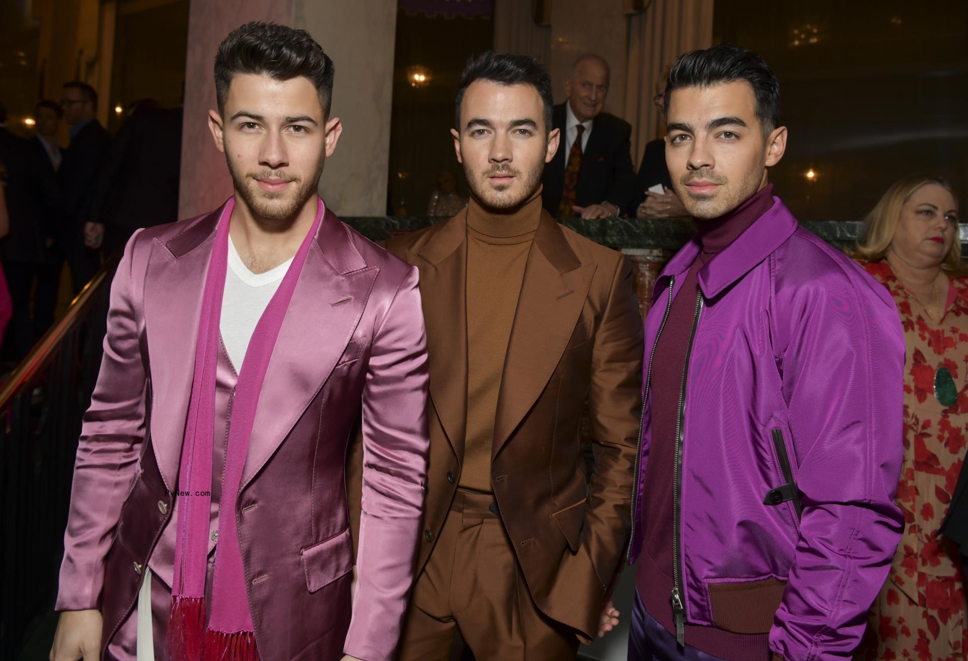 Nick Jonas, Kevin Jonas, and Joe Jo<i></i>nas pose together