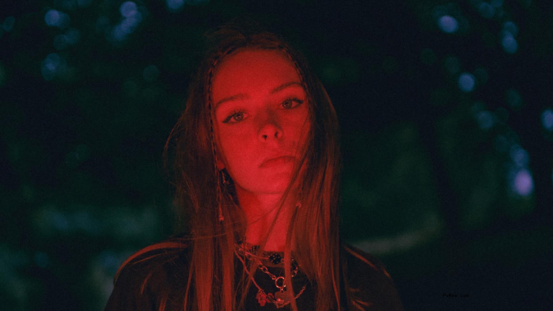 UK Newcomer Holly Humberstone Signs With Darkroom/Interscope/Polydor Records