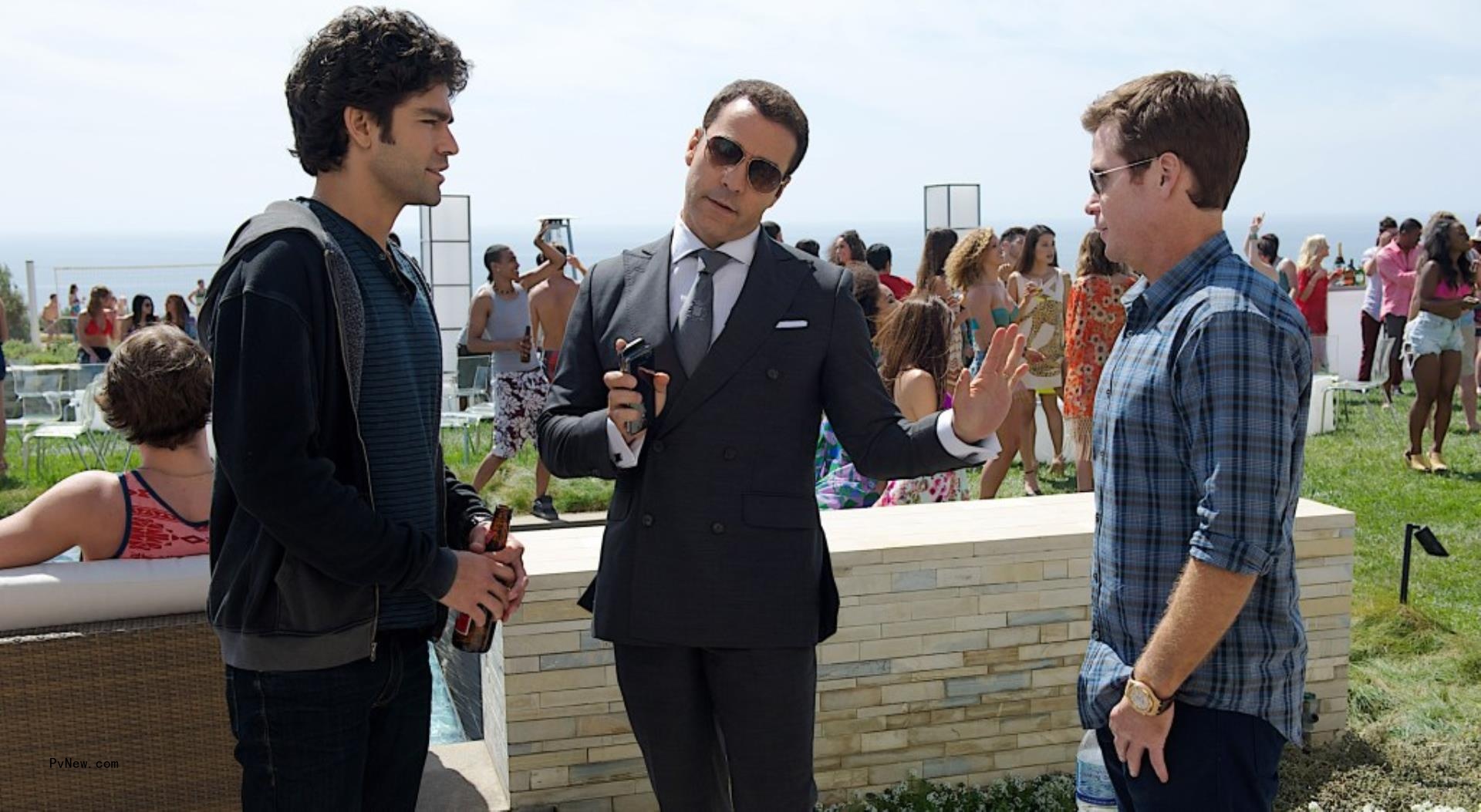 Adrian Grenier, Jeremy Piven, and Kevin Co<i></i>nnolly in 