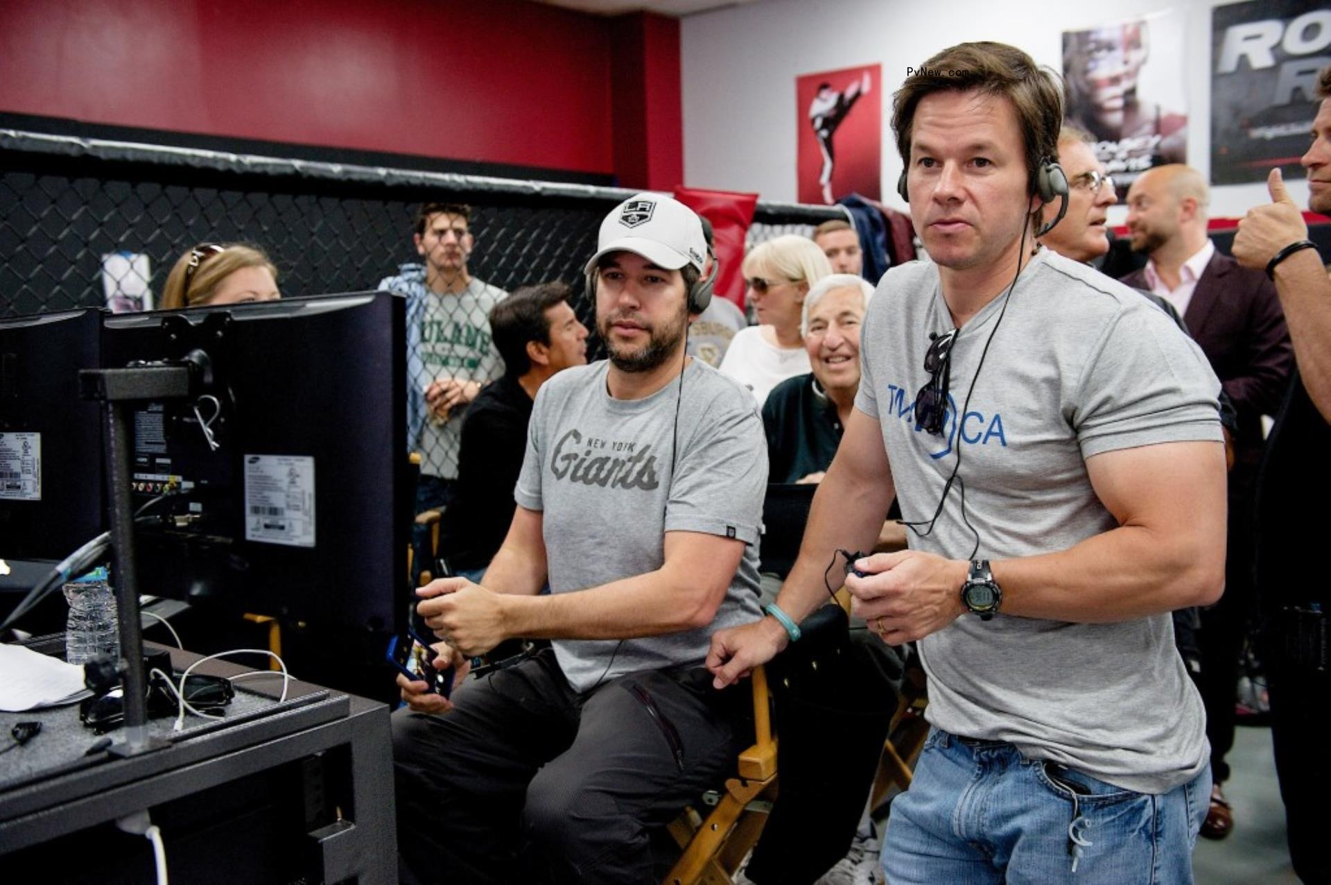 Mark Wahlberg working out. 