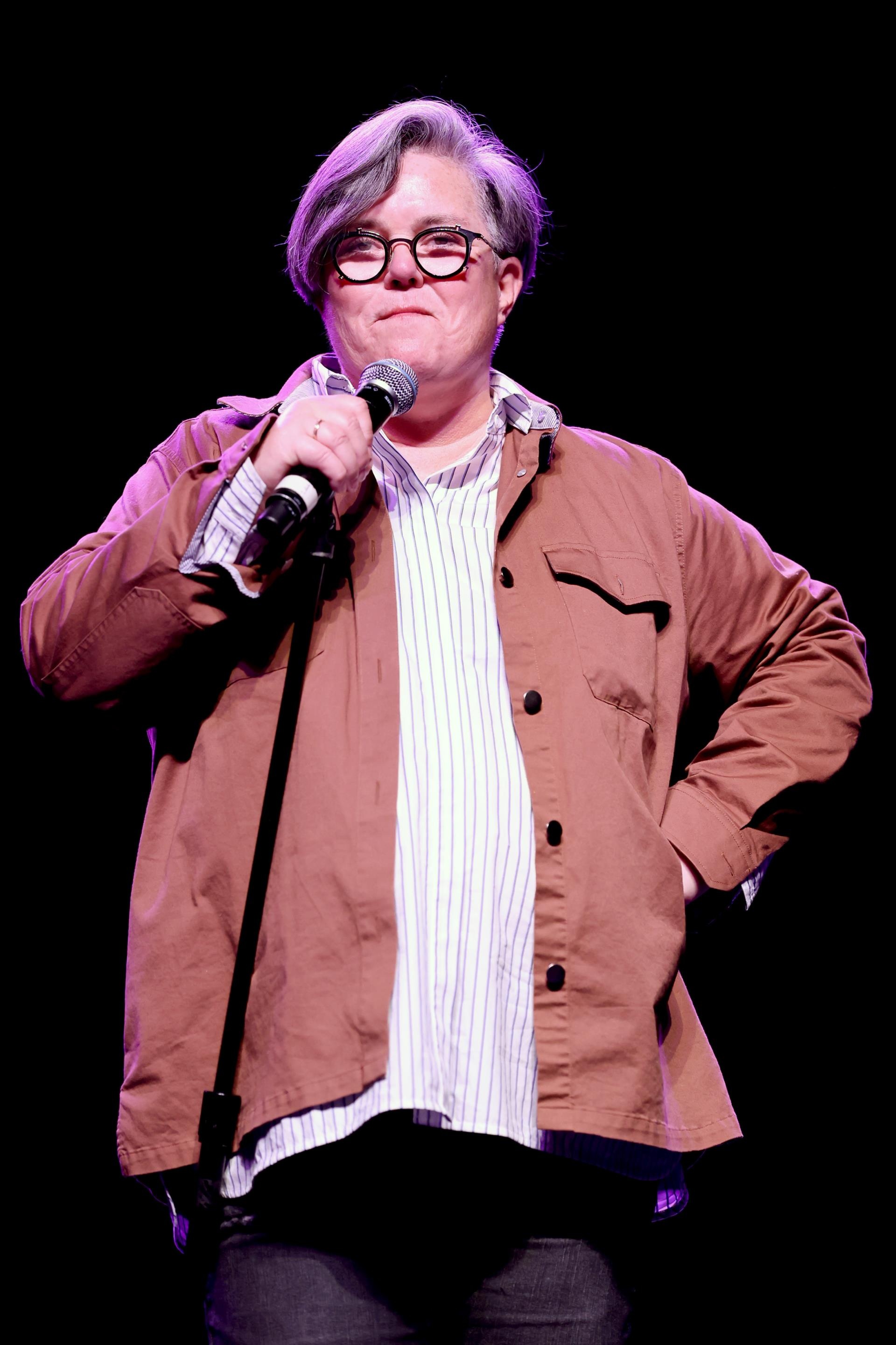 Rosie O'Do<i></i>nnell performing on stage.