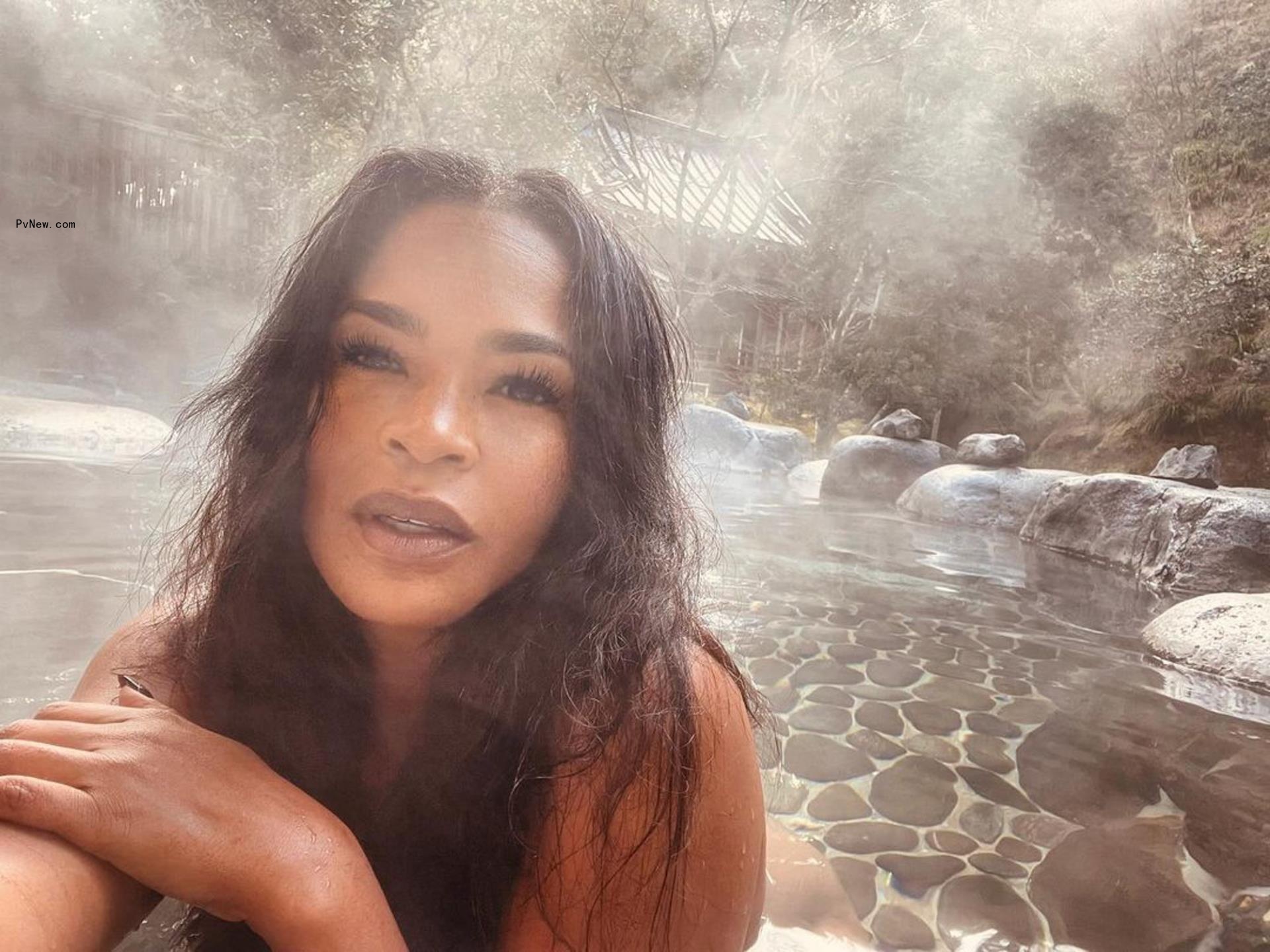 A blurry selfie of Nia Long.