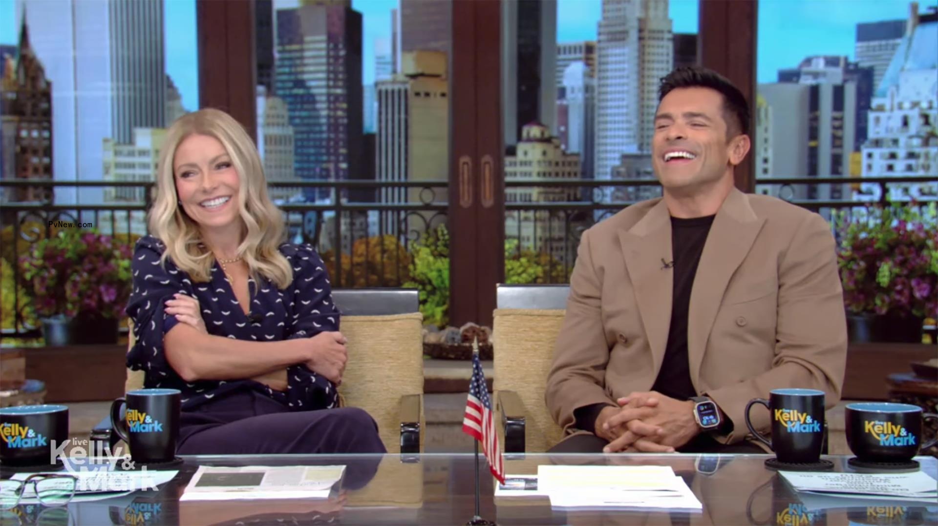 Kelly Ripa and Mark Consuelos