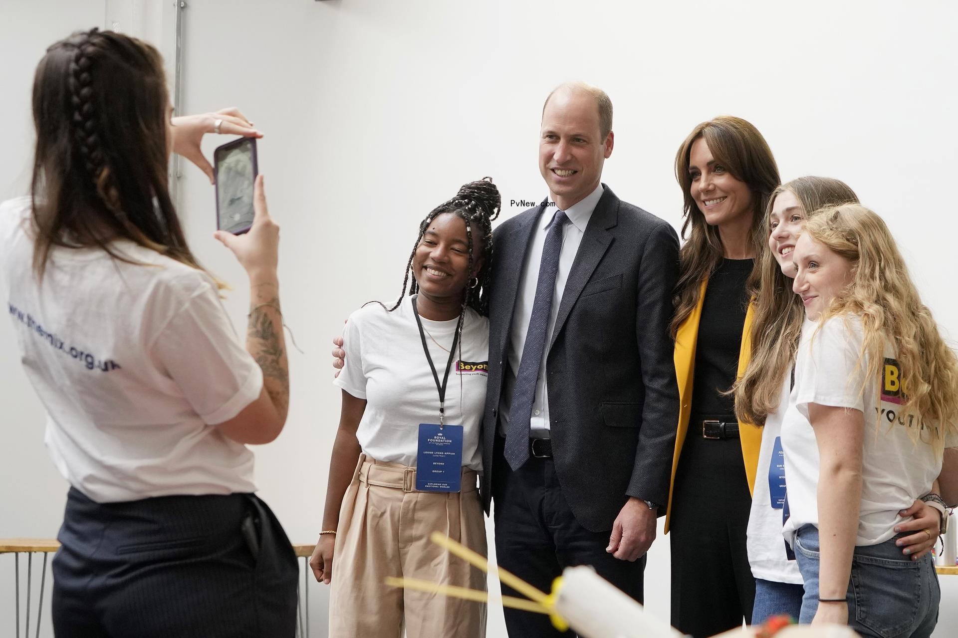 Kate Middleton and Prince William with girls