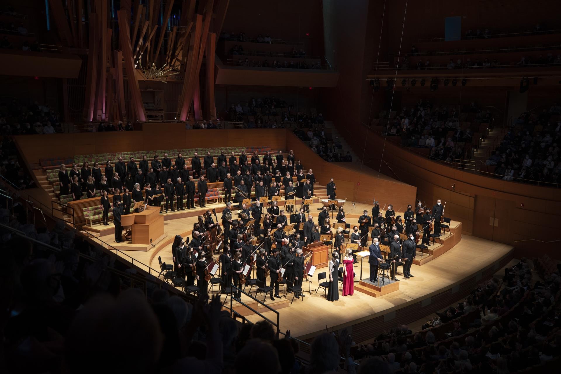 L.A. Philharmo<i></i>nic Orchestra.