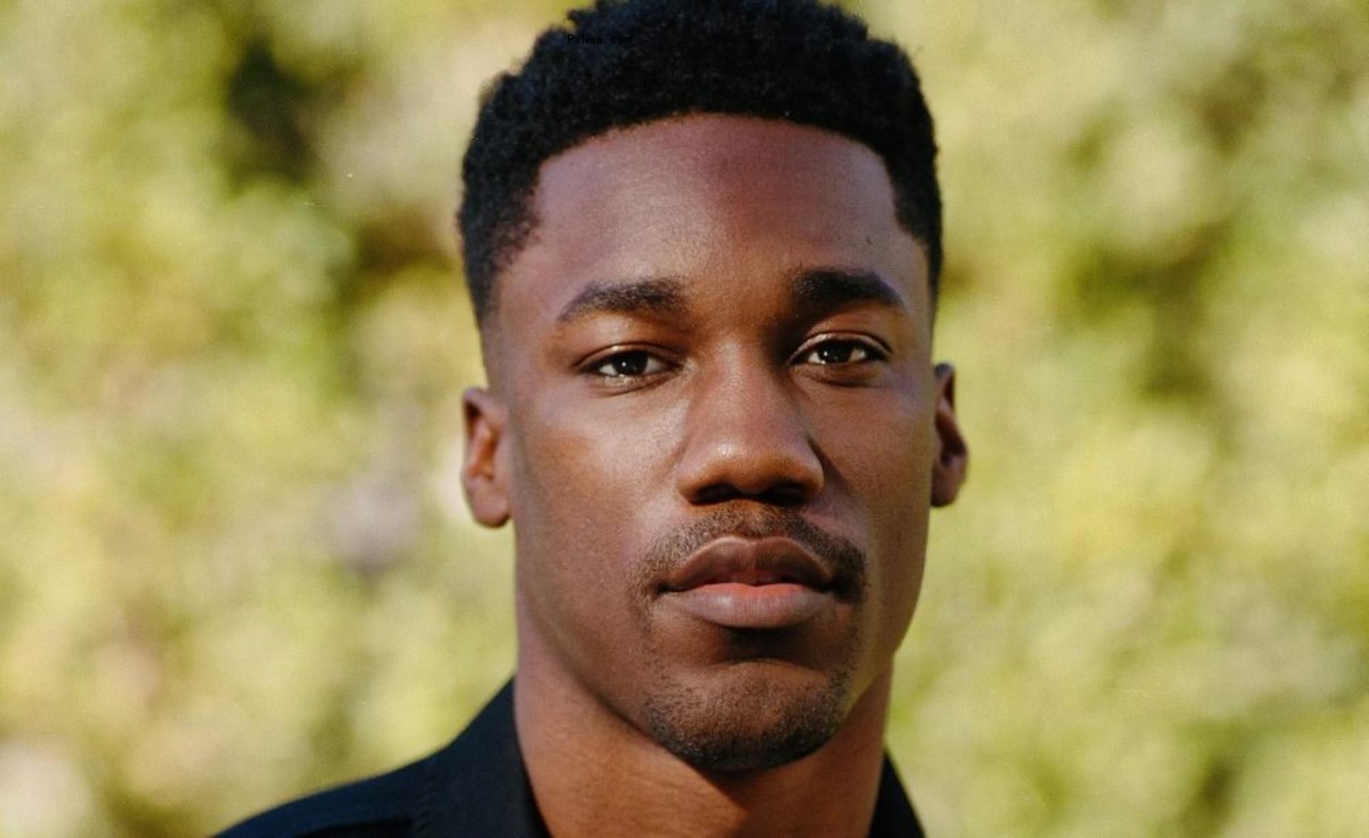 R&B Upstart Giveon Has Week’s Top Album Debut; Grammy Performers Earn Chart Rebounds