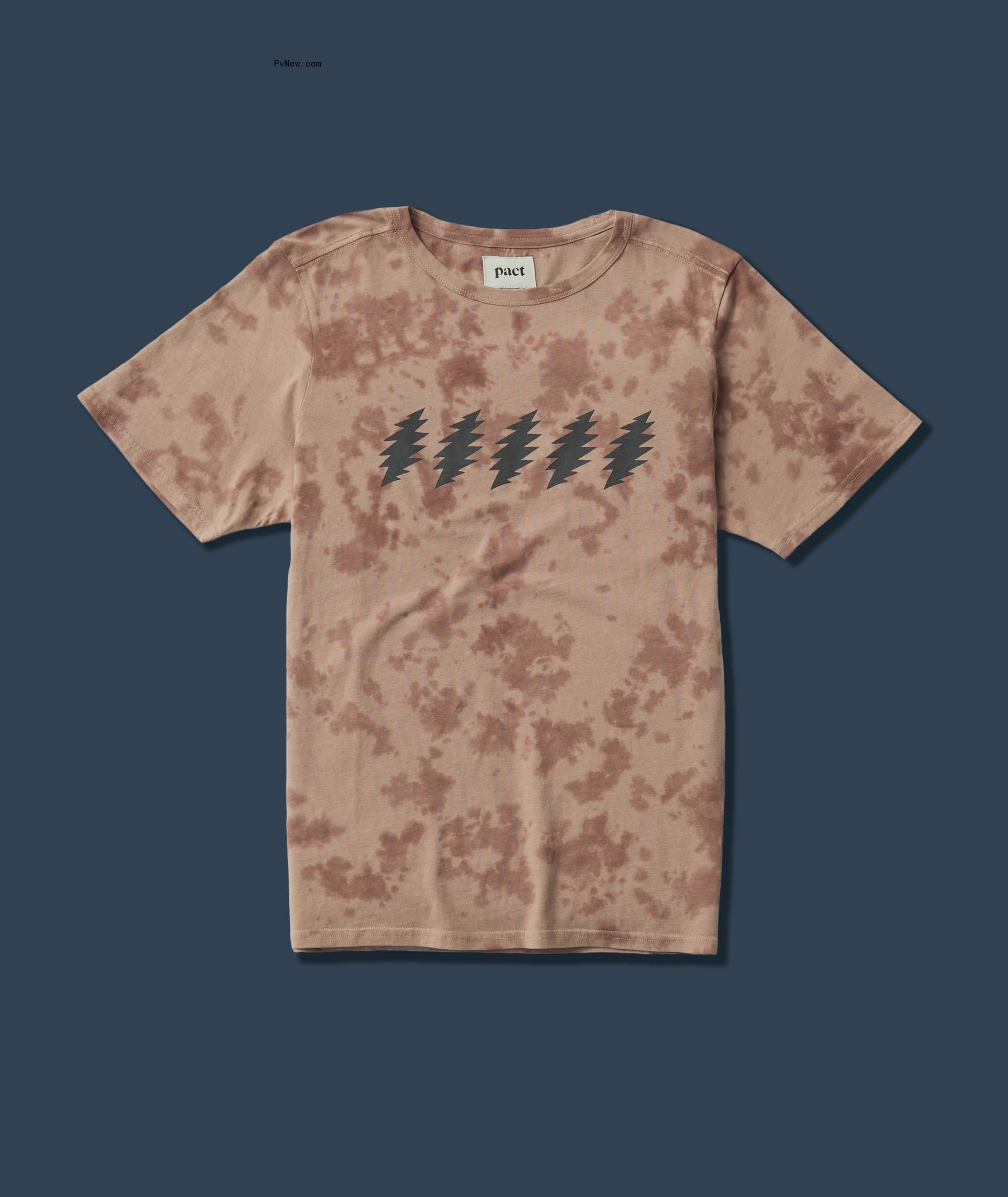 New Grateful Dead Athleisure Wear Is Both Sustainable and a Vibe