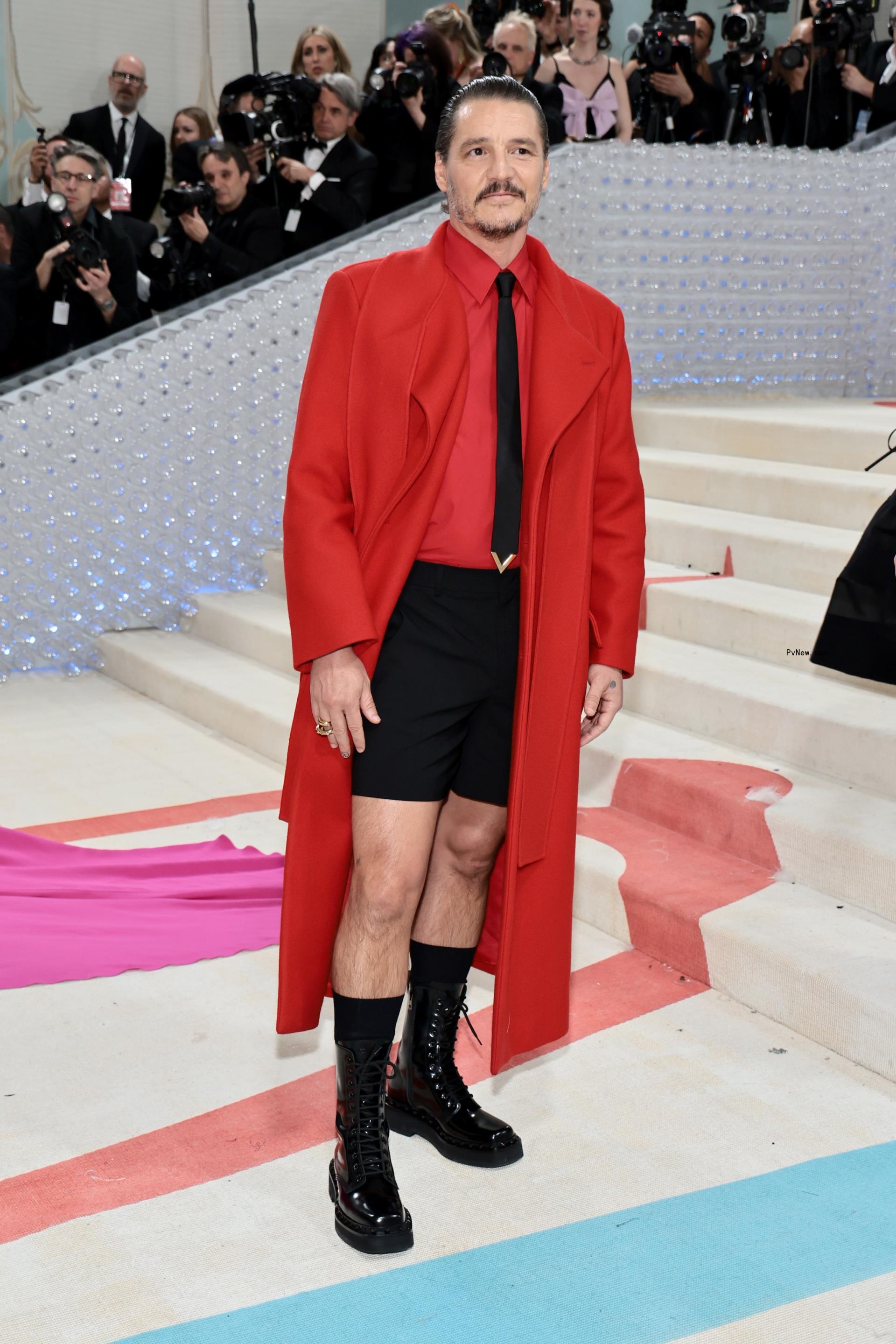 pedro pascal on the met gala steps