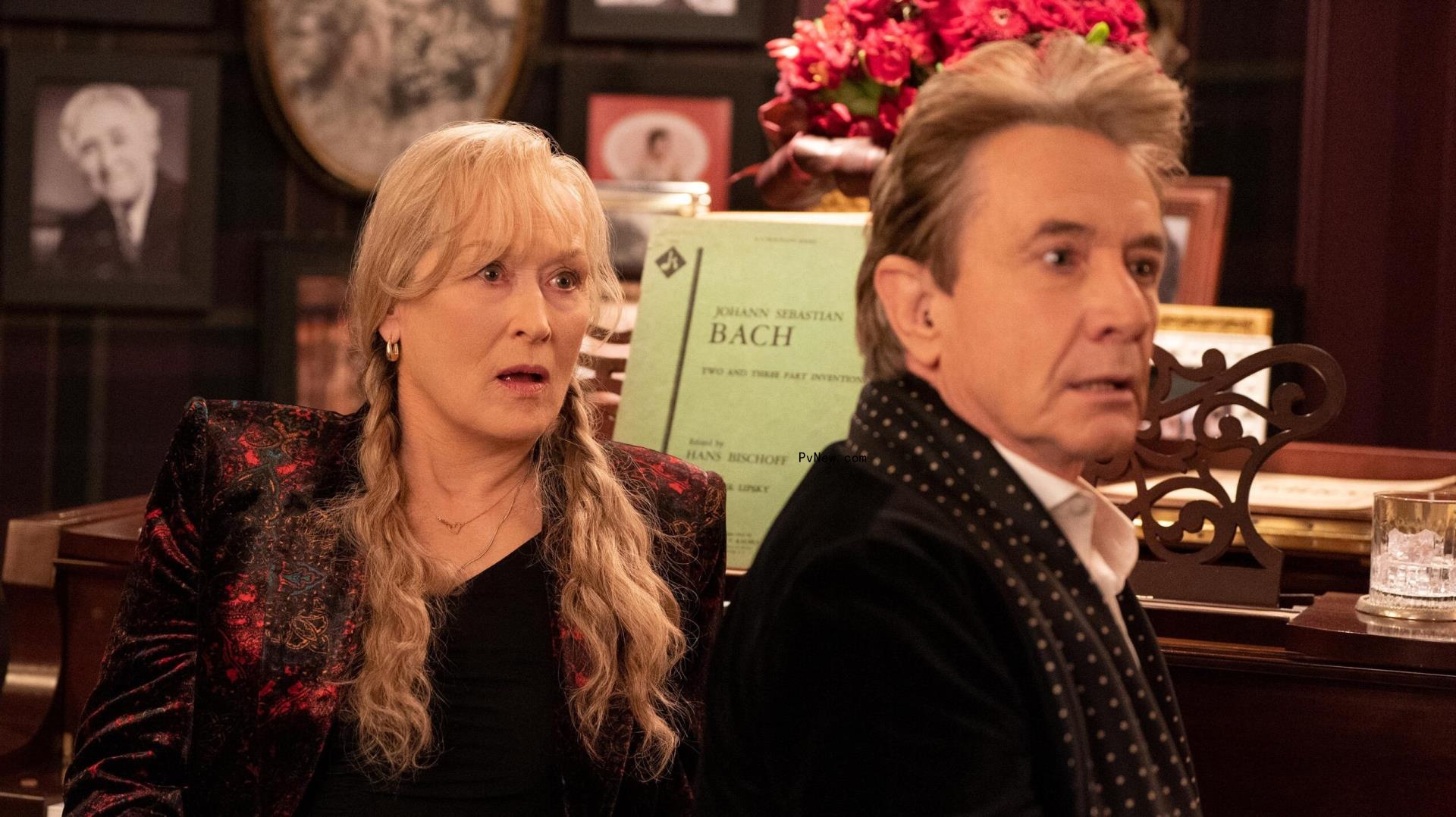 ‘o<i></i>nly Murders’ Director John Hoffman Unpacks Season 3 Premiere and Meryl Streep’s Unexpected Co<i></i>nnection to Loretta