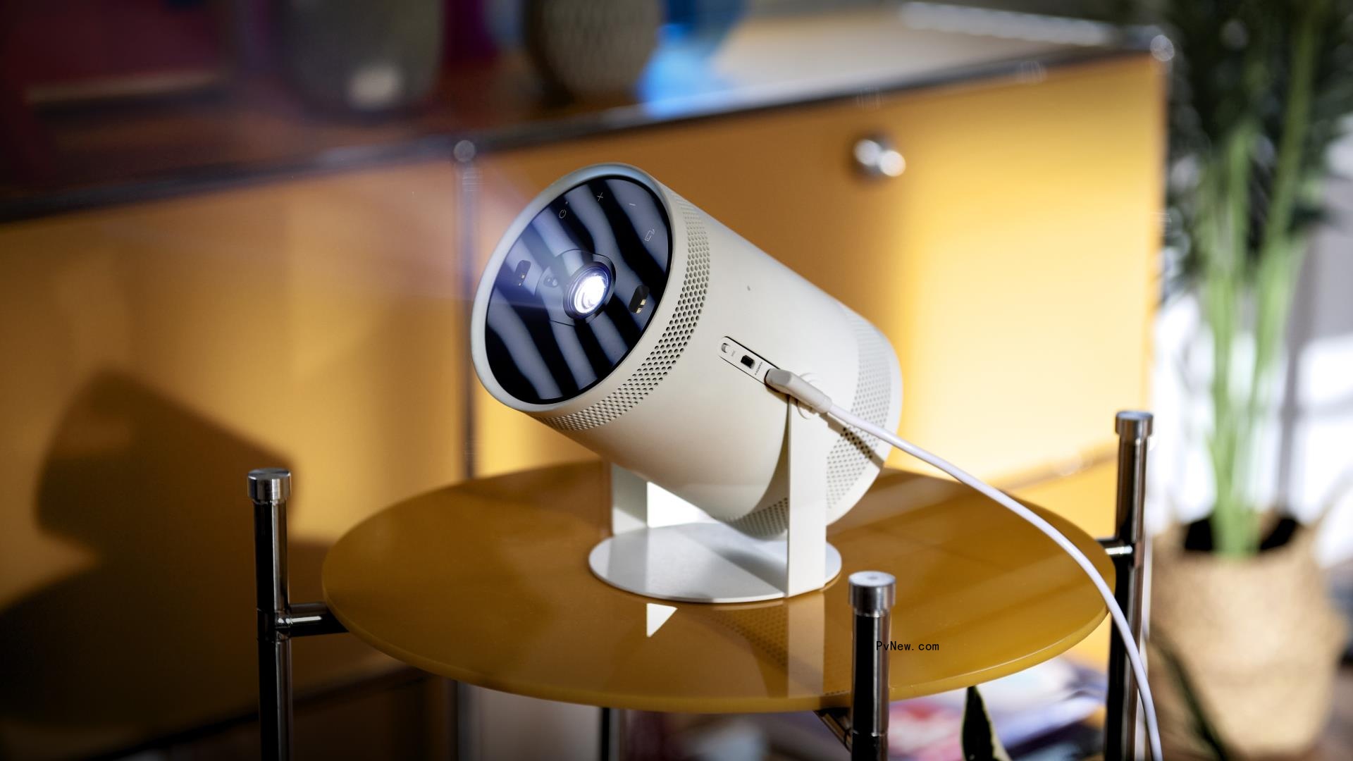Samsung’s 1.8-Pound Freestyle Portable Projector Was the Buzziest Product of CES 2022
