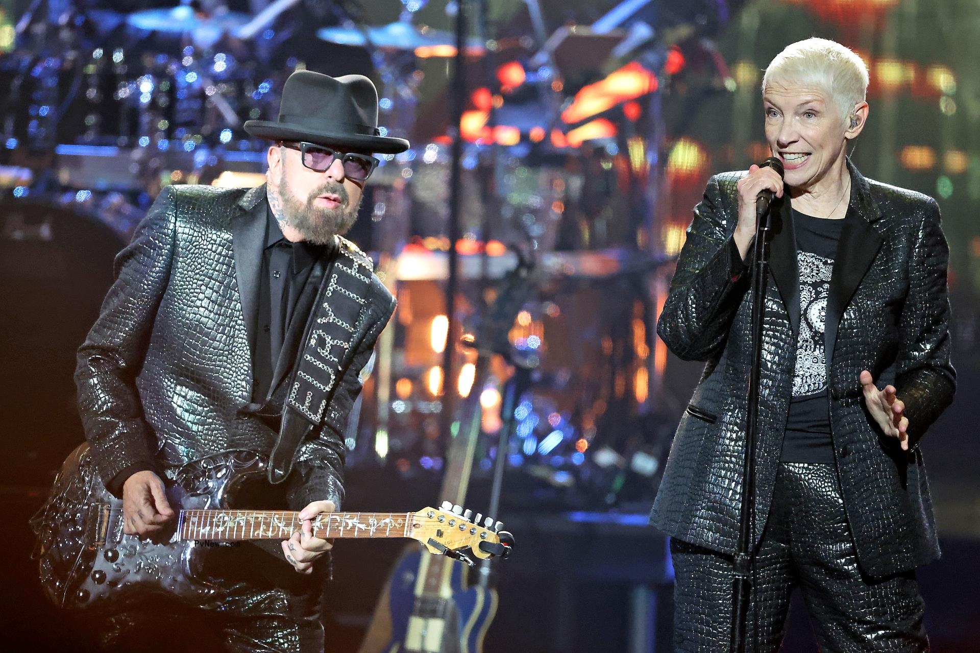 Eminem Electrifies, Olivia Rodrigo Covers Carly Simon, Antisemitism Has No Place, and More Rock and Roll Hall of Fame Best Moments
