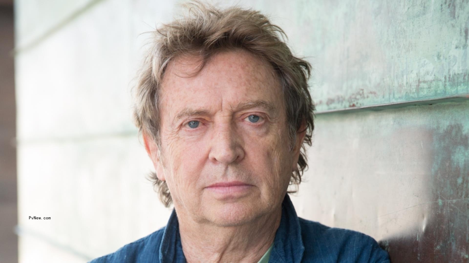 Police Guitarist Andy Summers to Release Short Story Debut, ‘Fretted and Moaning’
