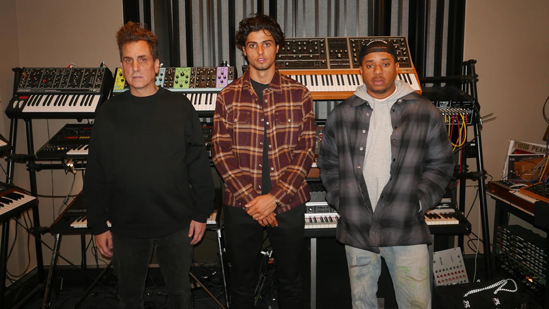 Producer Mike Dean Launches Apex Sound Label, Announces Sash as First Signing