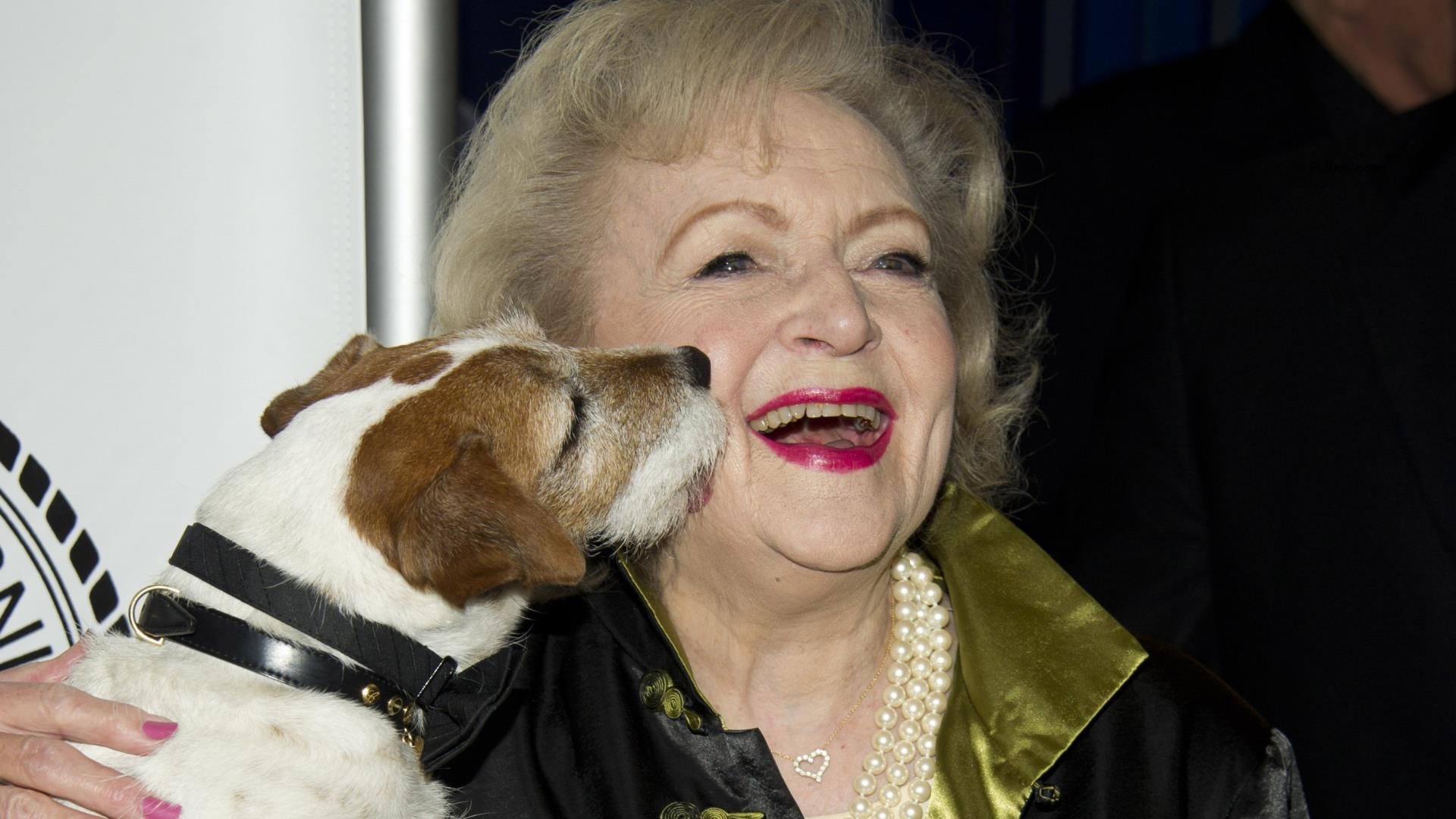 ‘Betty White Challenge’ on Facebook, Instagram Raises $12.7 Million for Animal Shelters