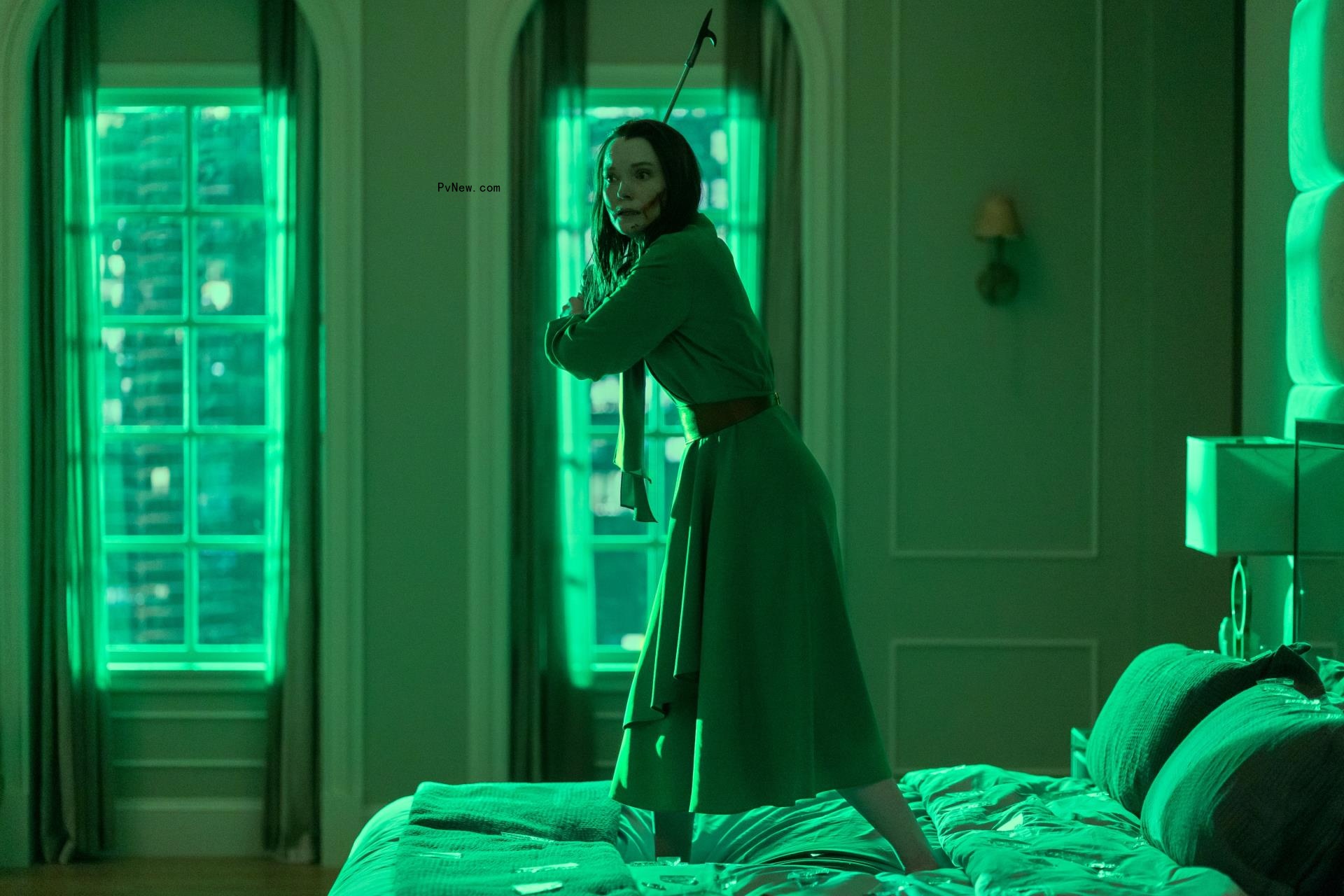 ‘The Fall of the House of Usher’ Gets Netflix Premiere Date and First Look Photos