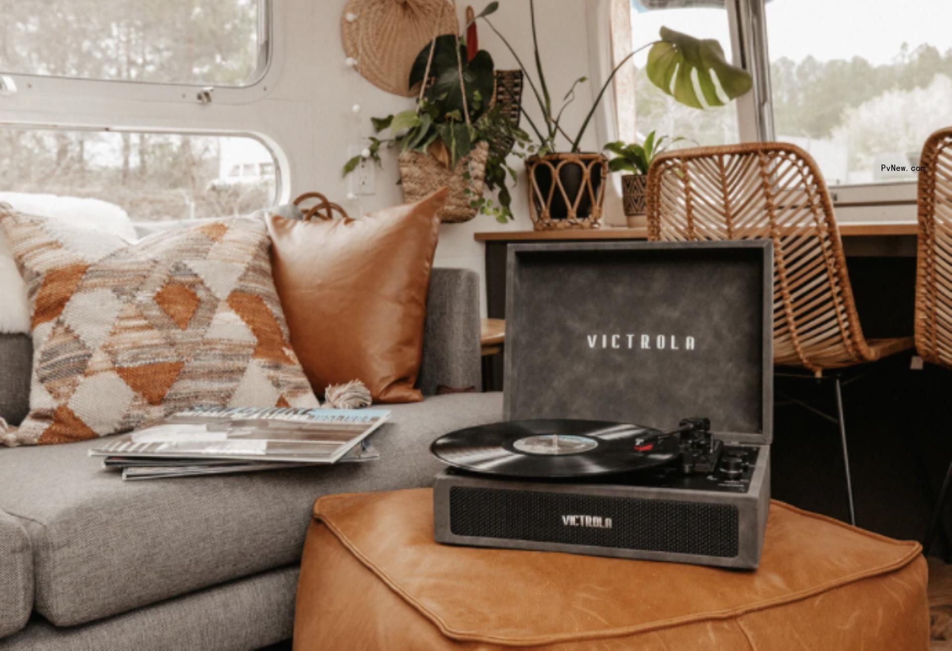 These Top-Rated Vinyl Record Players Are on Sale Right Now (And Are All Less Than $100)