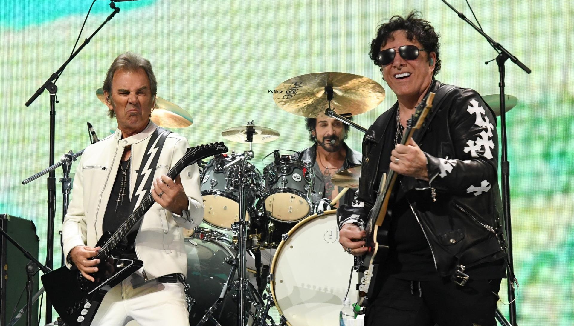 Journey’s Jo<i></i>nathan Cain Accuses Neal Schon of ‘Malicious Lies’ and ‘Extravagant Spending’ After Guitarist Files Lawsuit Over Credit Card Access