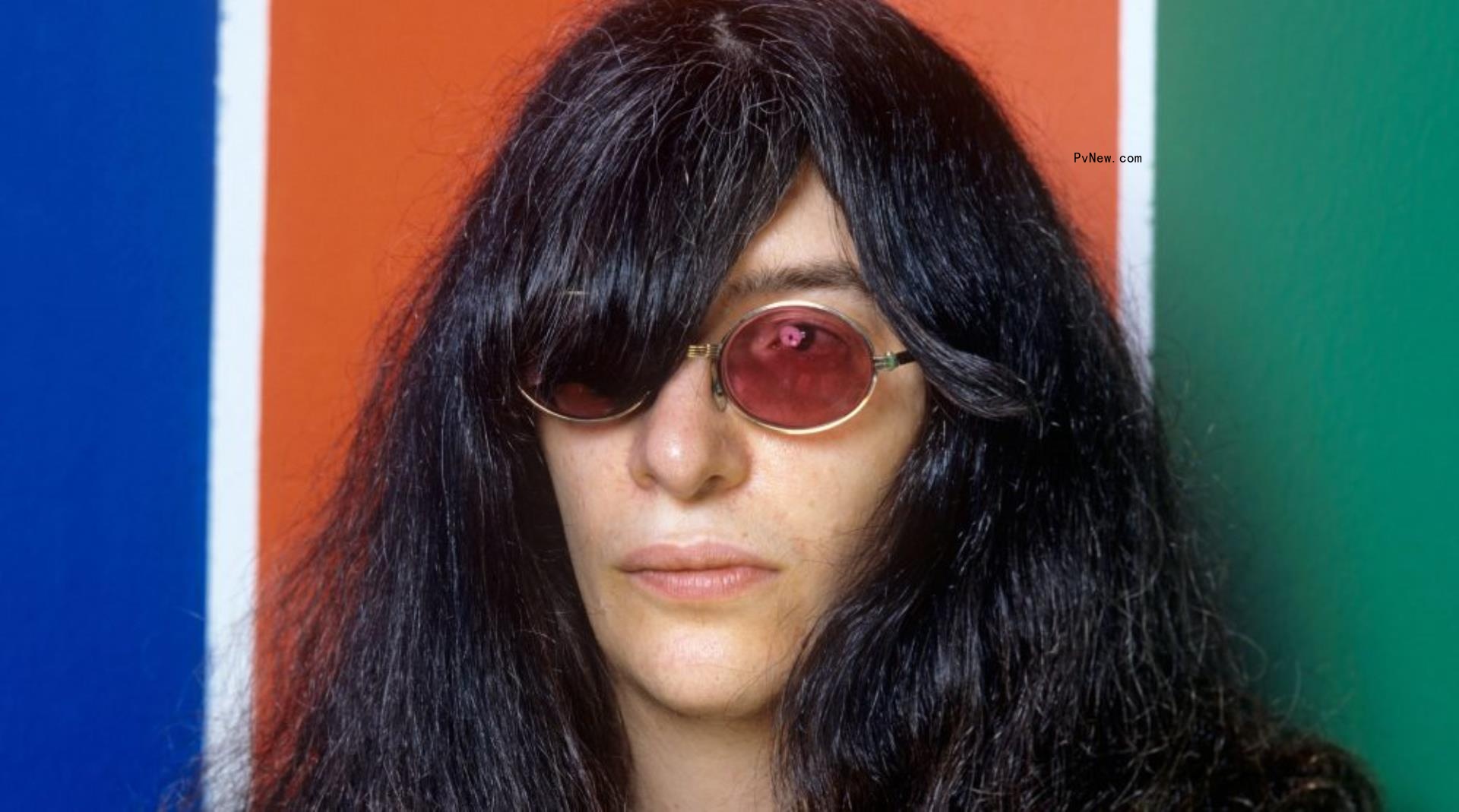 Joey Ramone, Who Died 20 Years Ago Today, Is Remembered as a Mensch and Punk’s Eternal Godfather