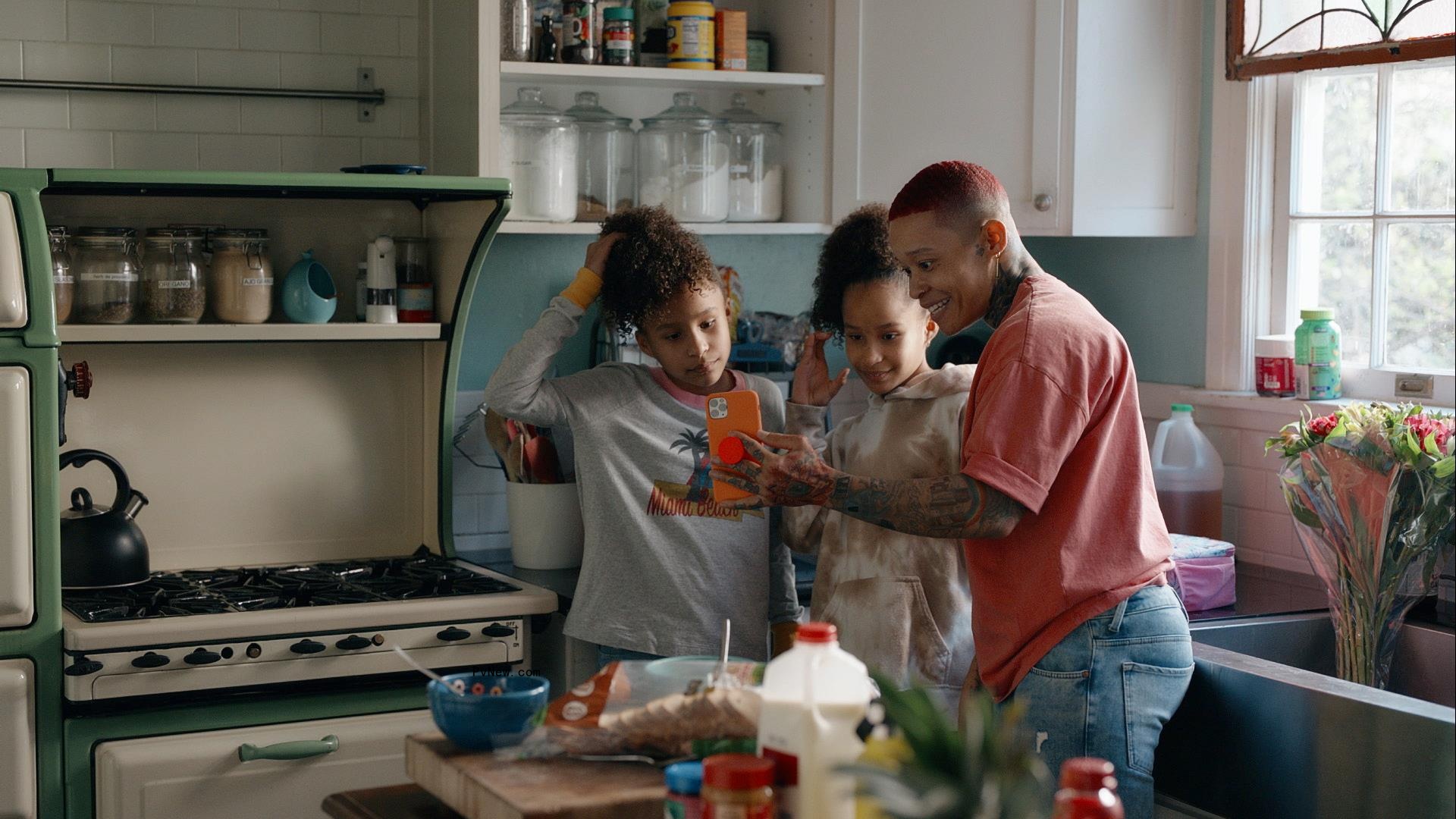 Snap’s First Oscars Ad, Showcasing ASL Lenses, Was Inspired by Nominations for ‘CODA’ and ‘Audible’ (WATCH)