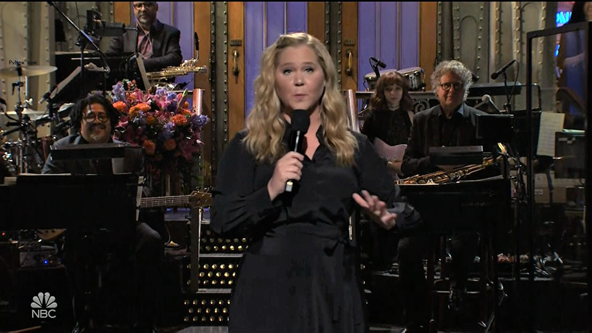 ‘Saturday Night Live‘ Spoofs ’The Watcher,‘ ’Property Brothers,’ Mid-Term Elections and More with Host Amy Schumer