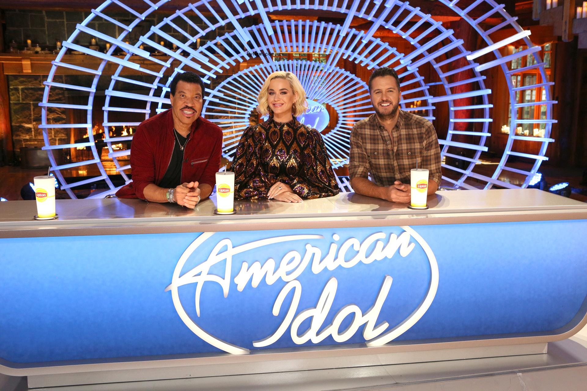 Luke Bryan Will Return to ‘American Idol’ To<i></i>night After Fast COVID Recovery