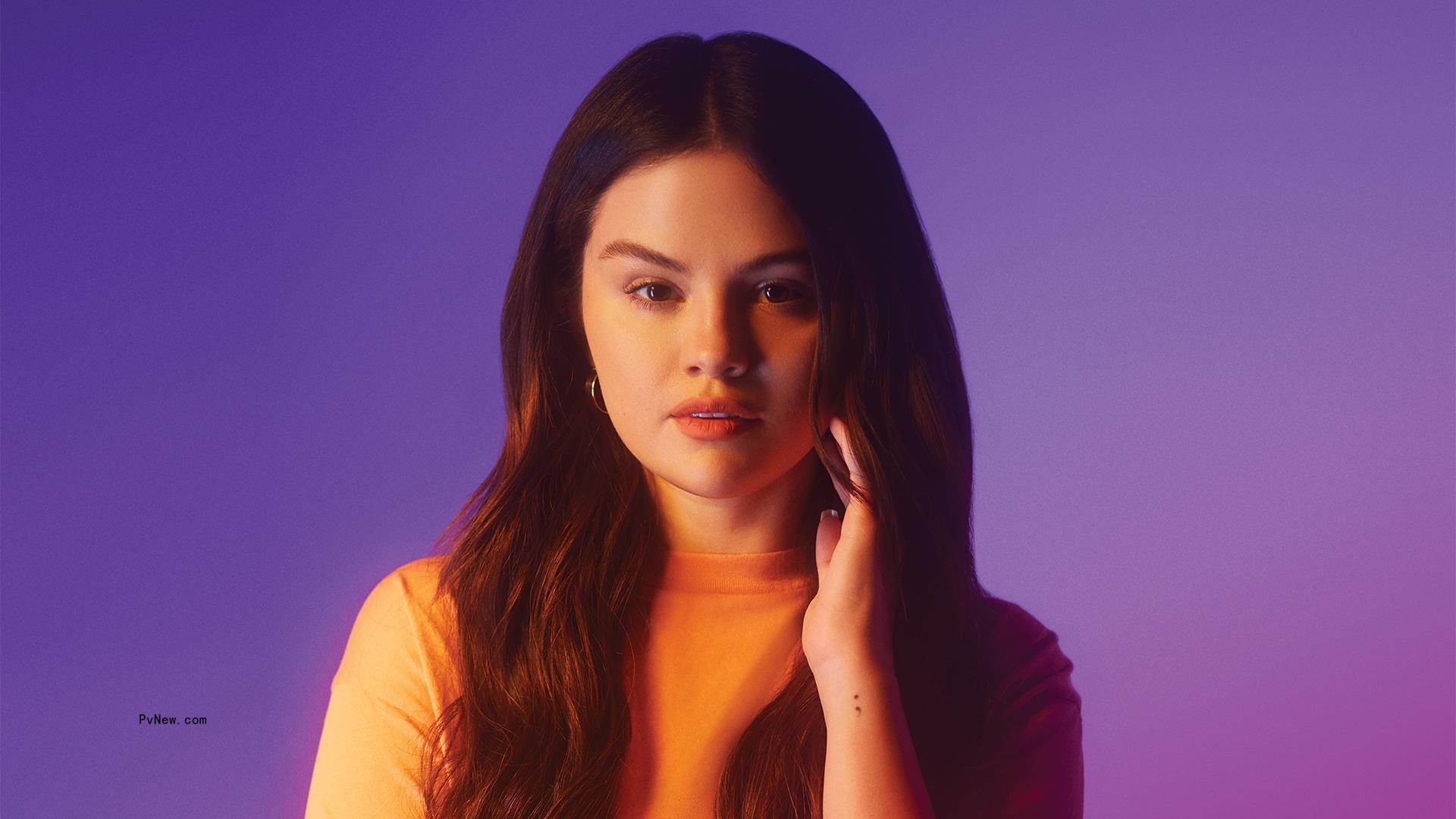 Selena Gomez Talks a<i></i>bout the Message of Empathy Behind Her Hit Song, ‘My Mind & Me’