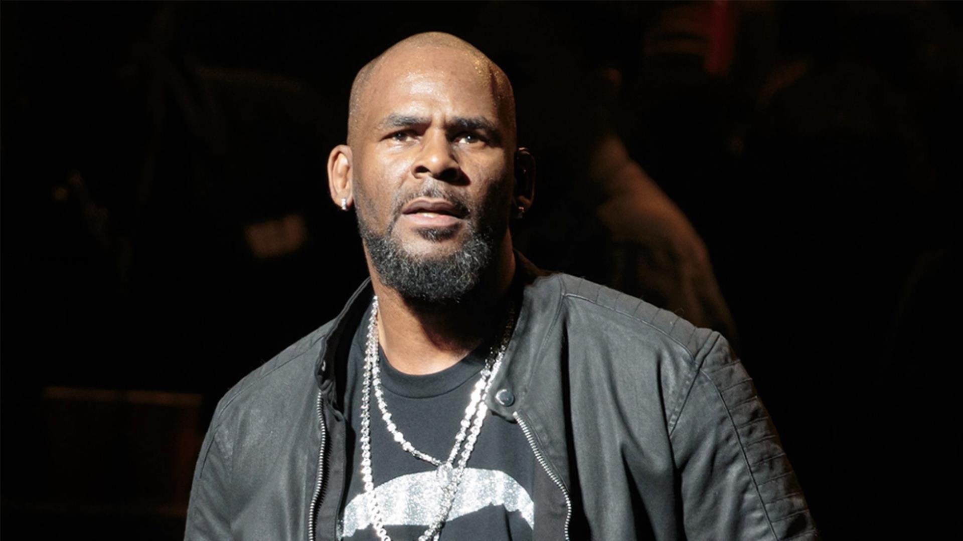 New R. Kelly Album, ‘I Admit,’ Is a Bootleg — Not an Official Release, Sony Rep /con<i></i>firm/is