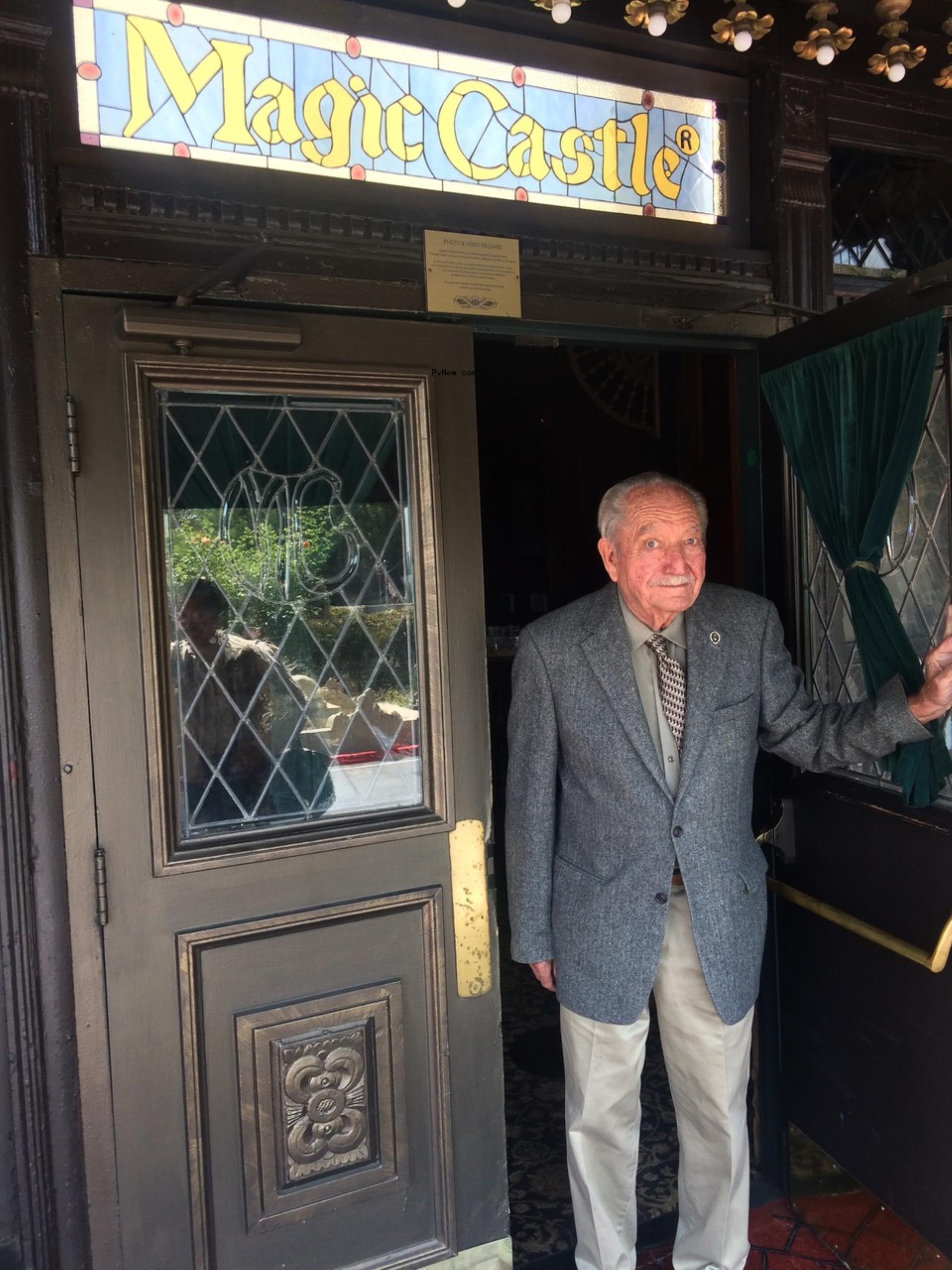 Milt Larsen, Magic Castle Co-Founder and TV Game Show Writer, Dies at 92