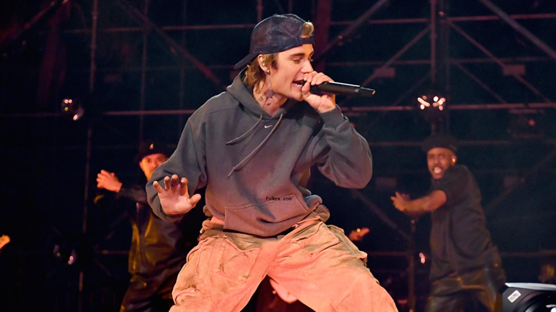 Justin Bieber Summer Tour Will Be Postpo<i></i>ned Until 2022