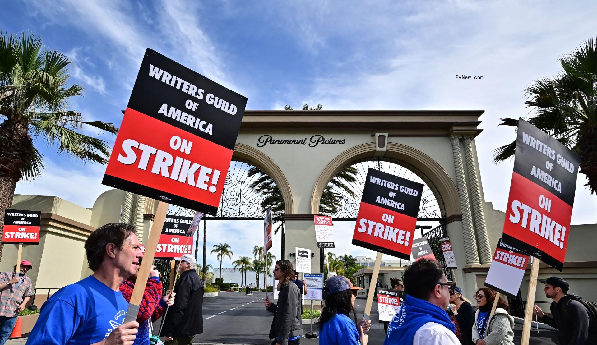WGA and Other Unio<i></i>ns Call on Studios to Reach ‘Fair Contract’ With DGA: ‘It Uplifts Every Worker’ in Hollywood
