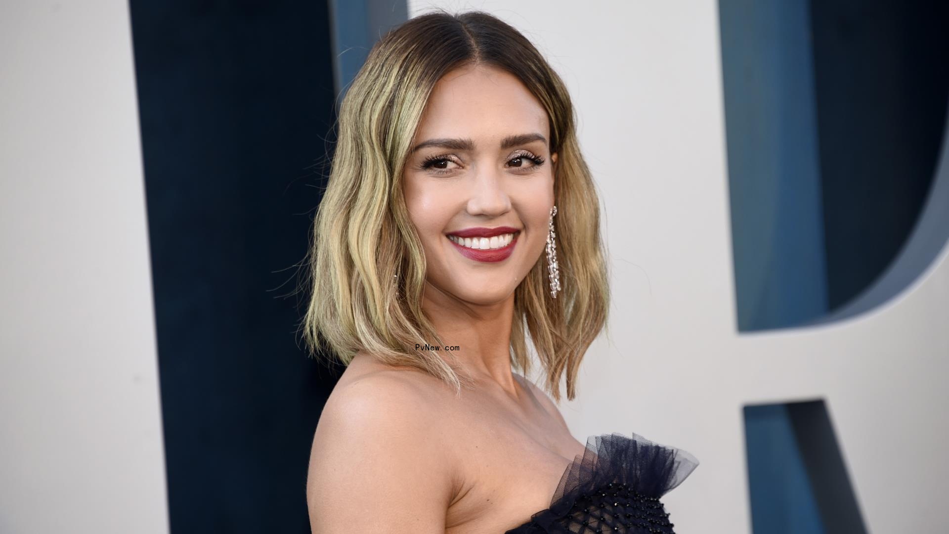Jessica Alba Joins Board of Yahoo, Alo<i></i>ngside Five Other New Members