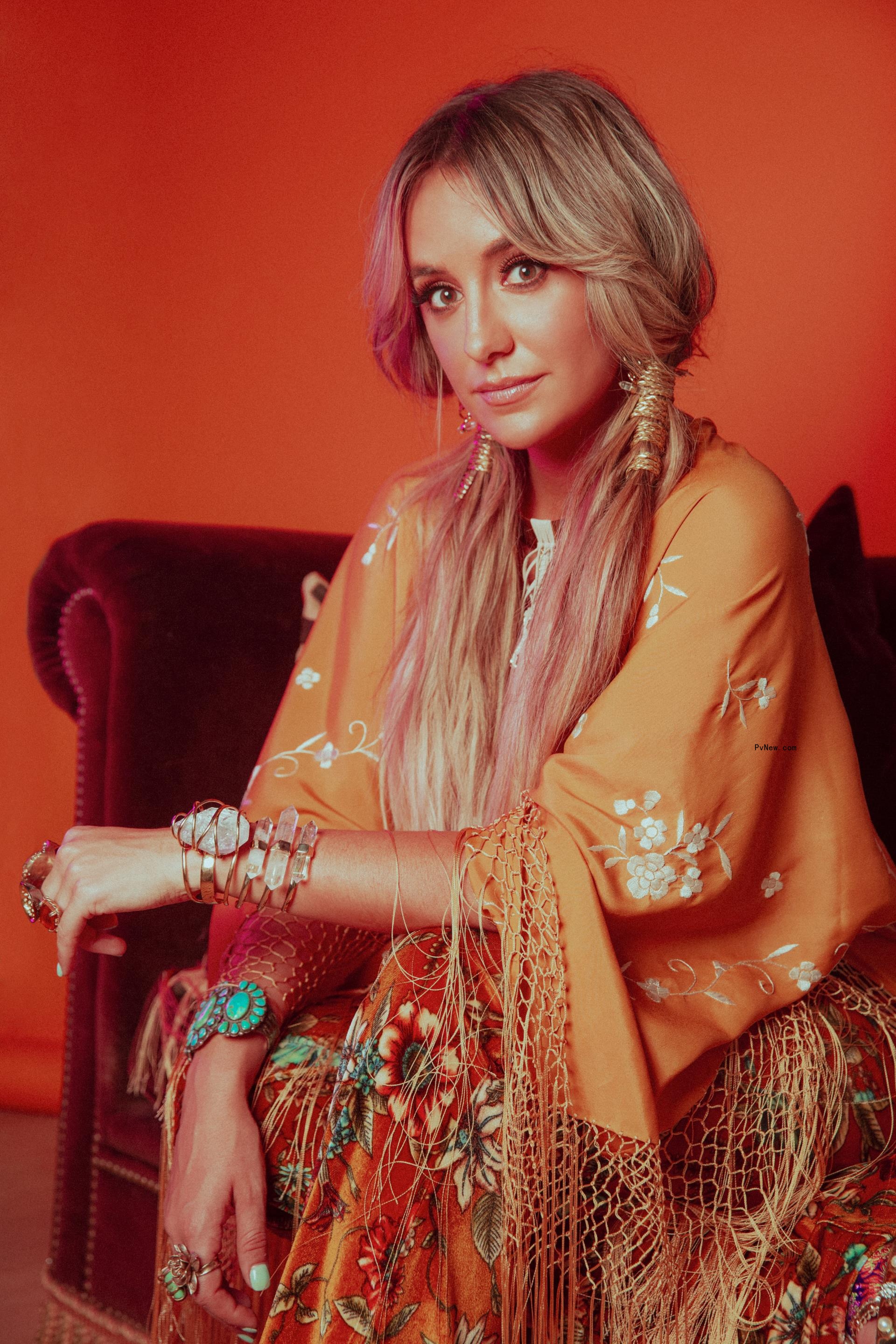 Lainey Wilson’s Brand of ‘Bell Bottom Country’ Is Flaring Up, on the Charts and in ‘Yellowstone’ Acting Role