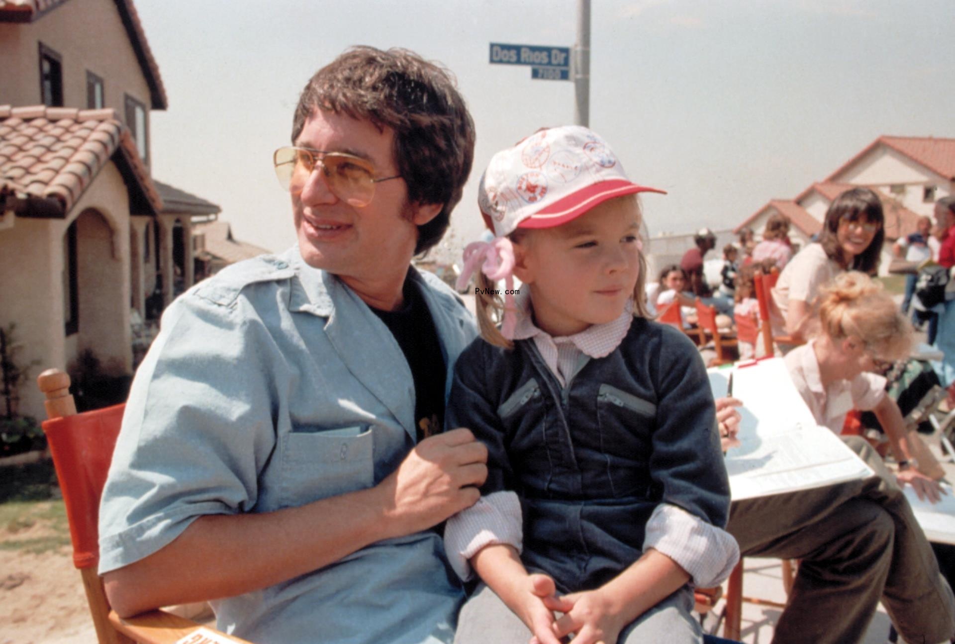 Steven Spielberg ‘Felt Helpless’ Watching Drew Barrymore Being ‘Robbed of Her Childhood’ While Making ‘E.T.,’ but ‘I Wasn’t Her Dad’