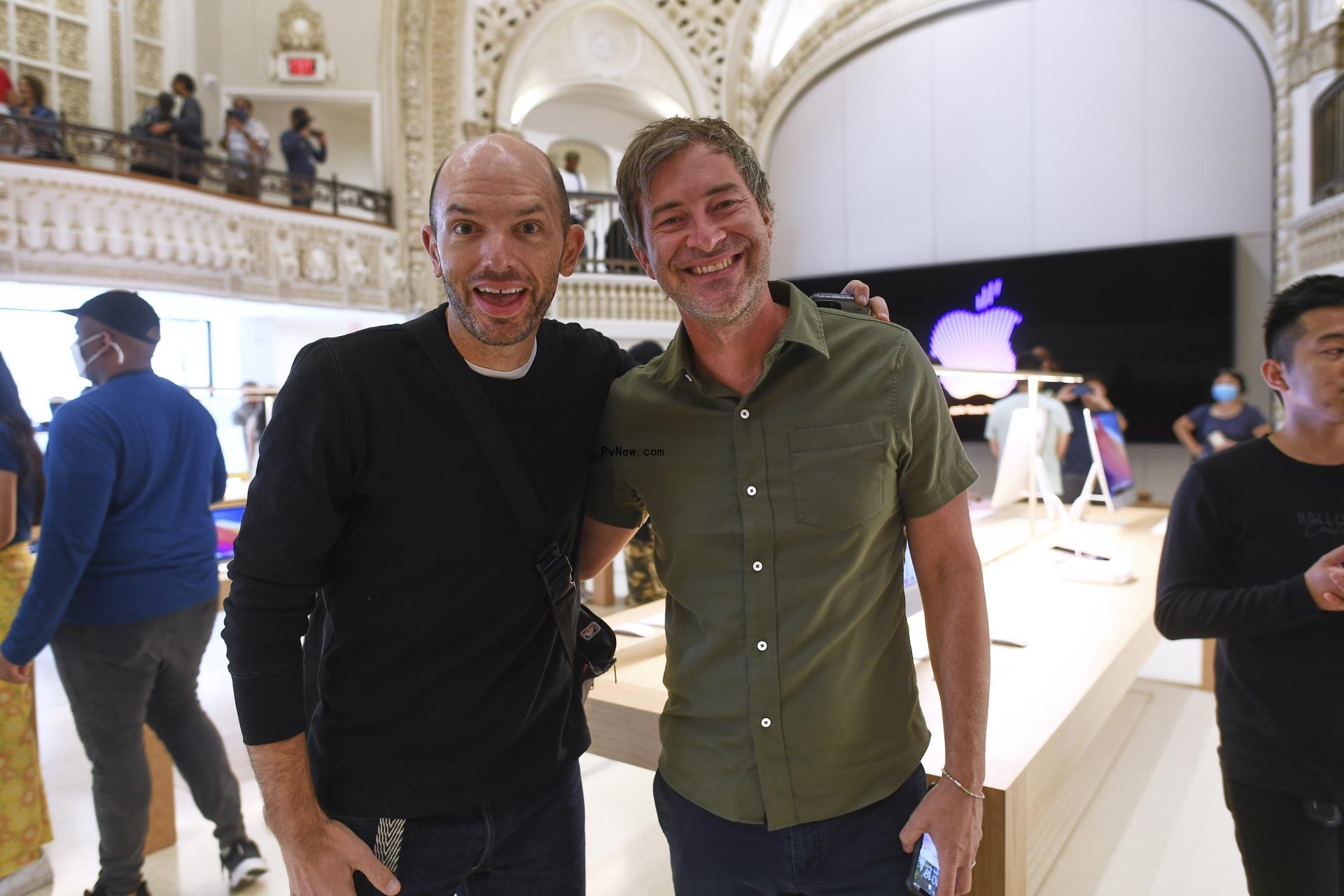 Downtown L.A.’s First Talkie Theater Becomes a Spectacular Apple Store, and Preservatio<i></i>nists Are Talking It Up