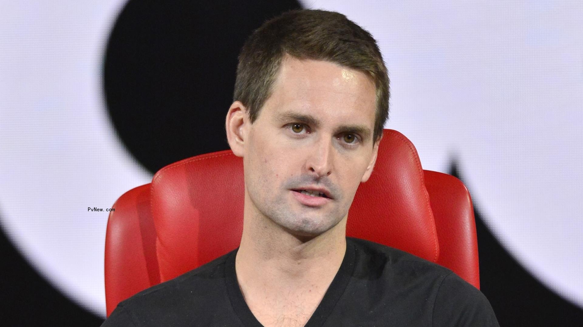 Snap Revenue Flat in Q4 Amid Ad Woes, Snapchat Parent Expects Q1 Sales to Decline