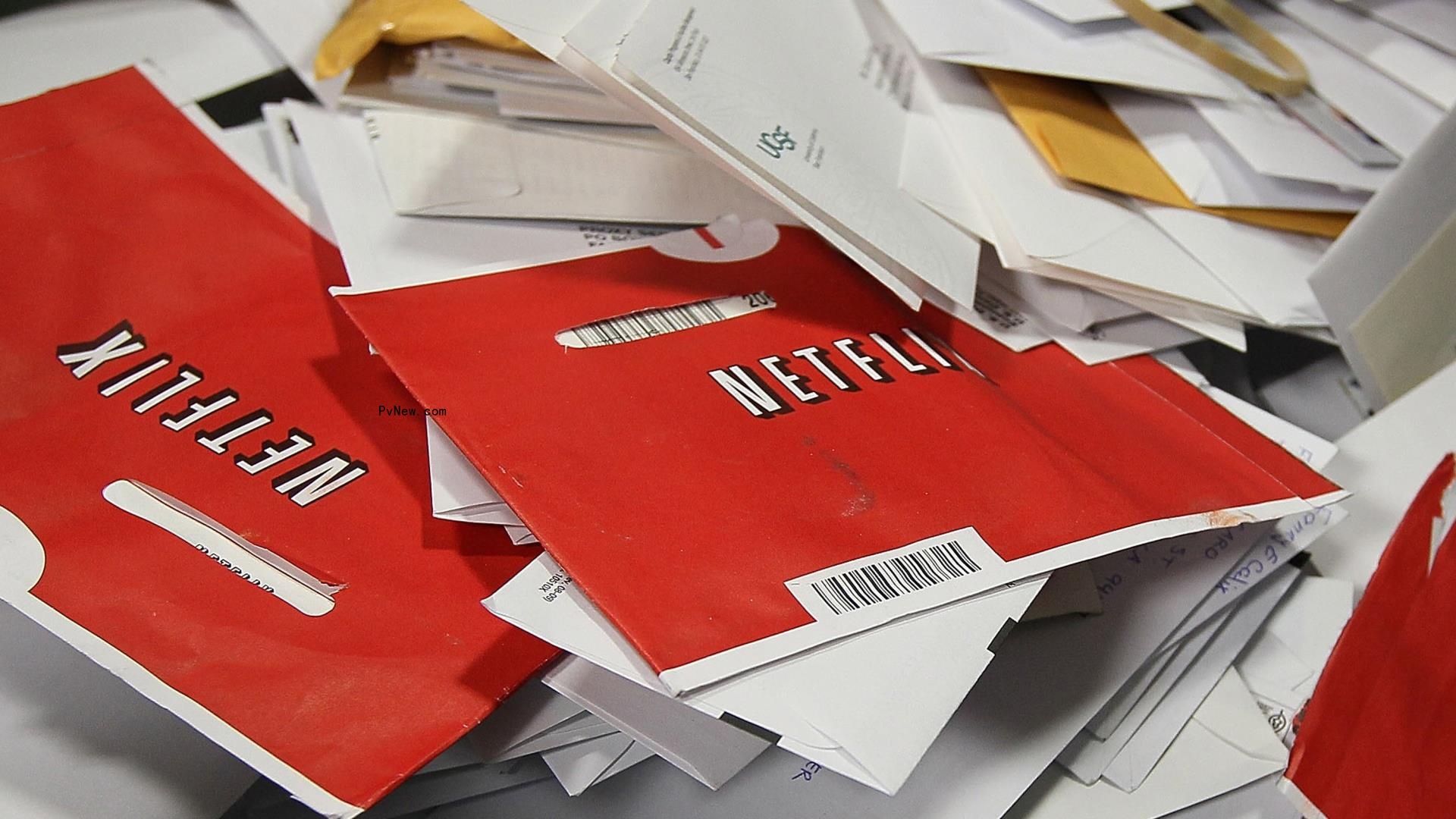 Netflix Will Mark End of DVD Biz by Sending Up to 10 Randomly Selec<i></i>ted Discs to Customers