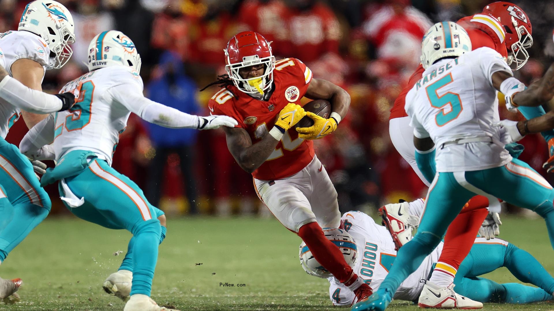 Amazon Snags Exclusive Rights to NFL Playoff Game for 2024-25 Season