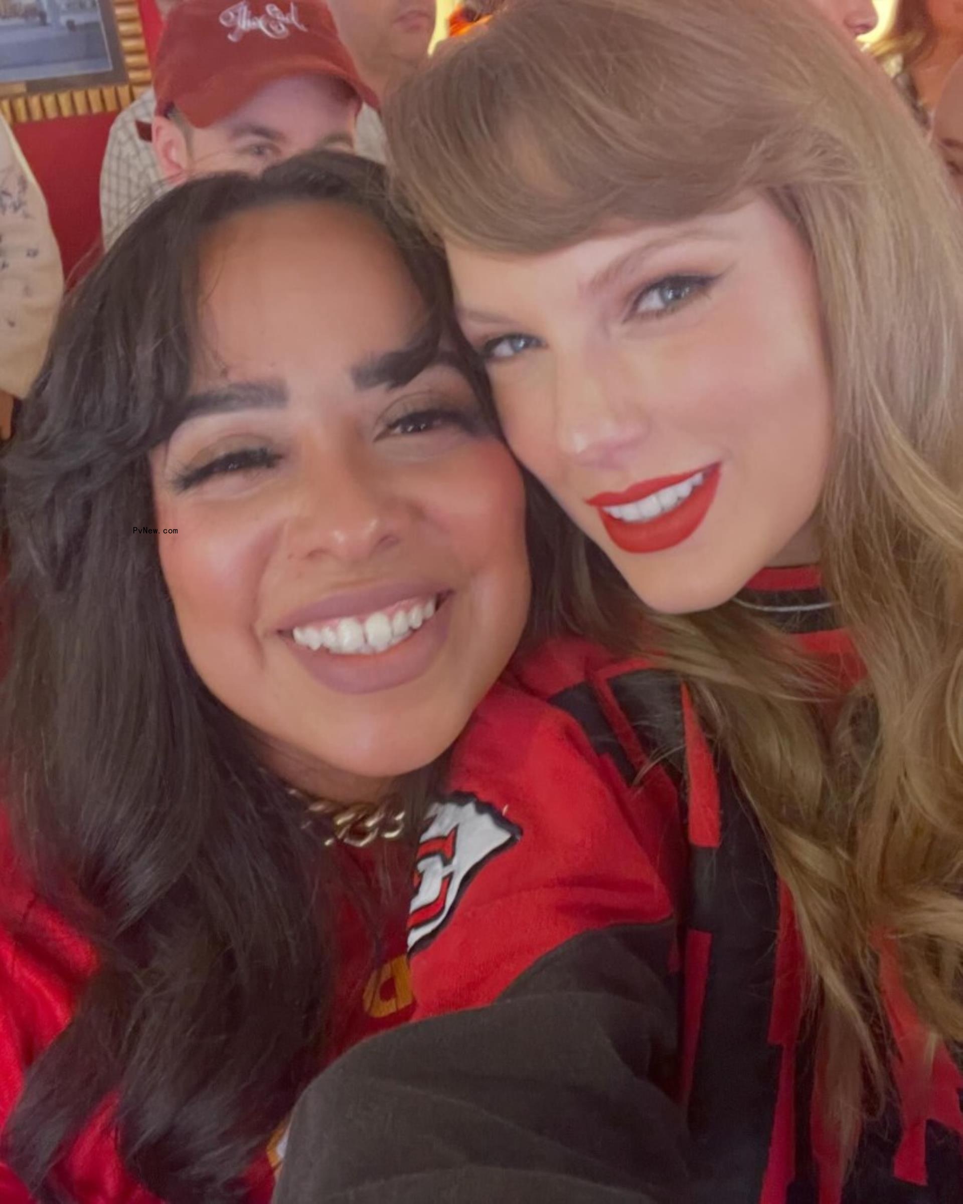Cheterah Jackson and Taylor Swift.