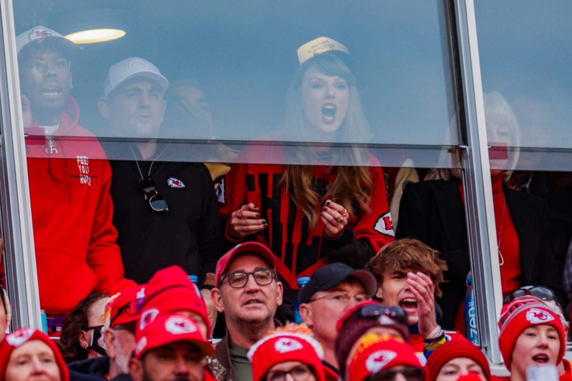 A photo fo Taylor Swift at Travis Kelce’s game in Kansas City