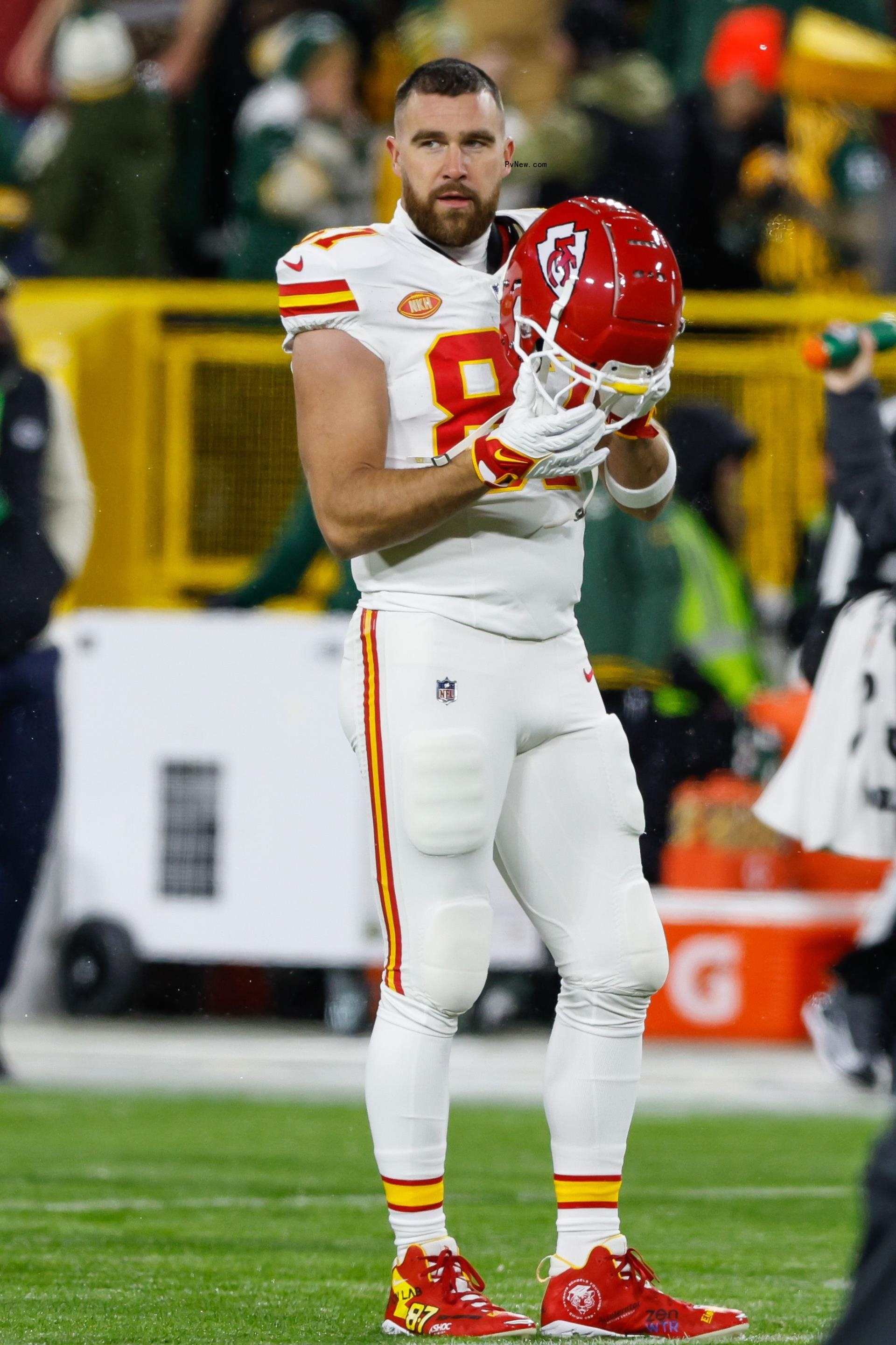 Travis Kelce.