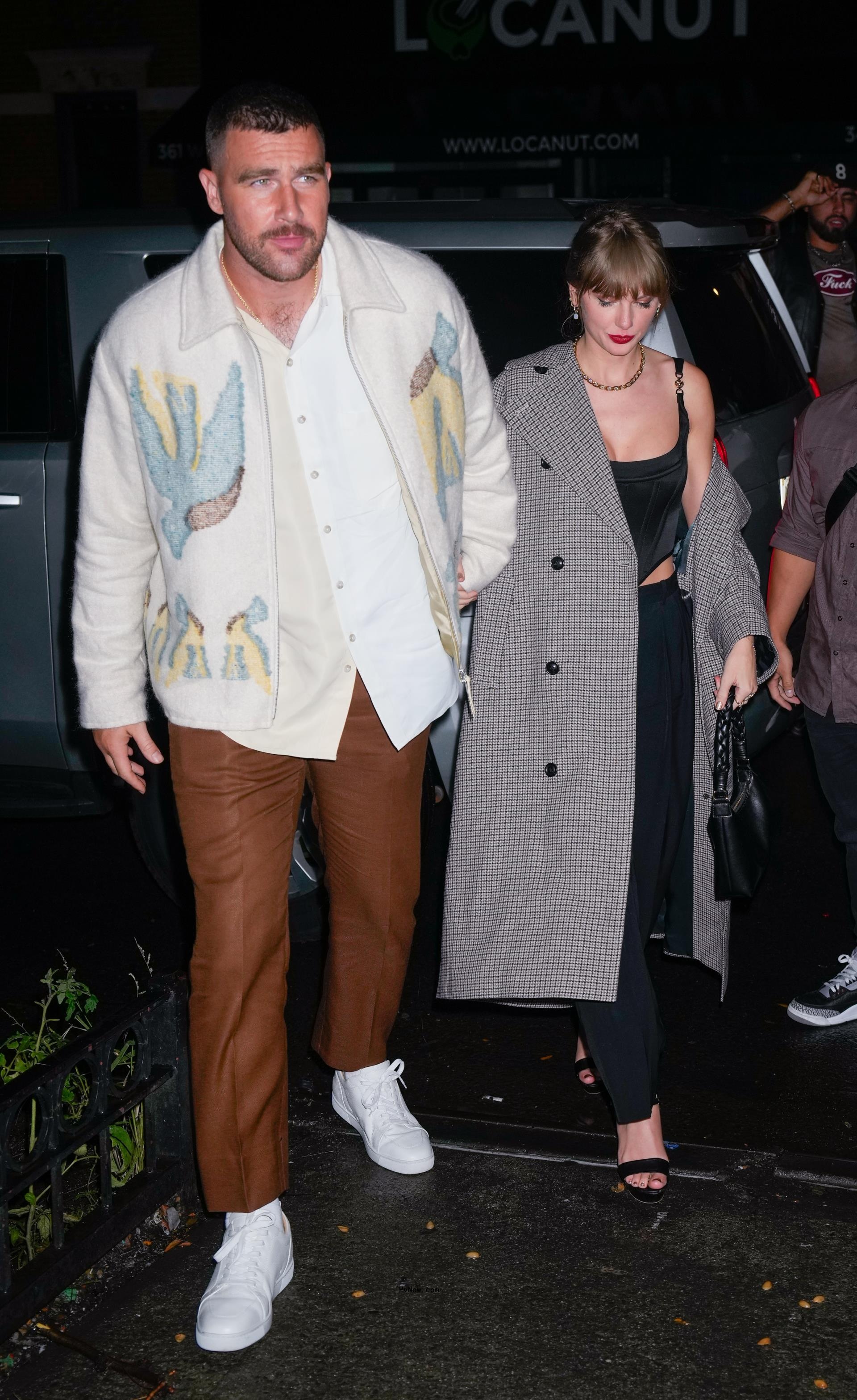 Taylor Swift with Do<i></i>nna Kelce in an NFL suite.