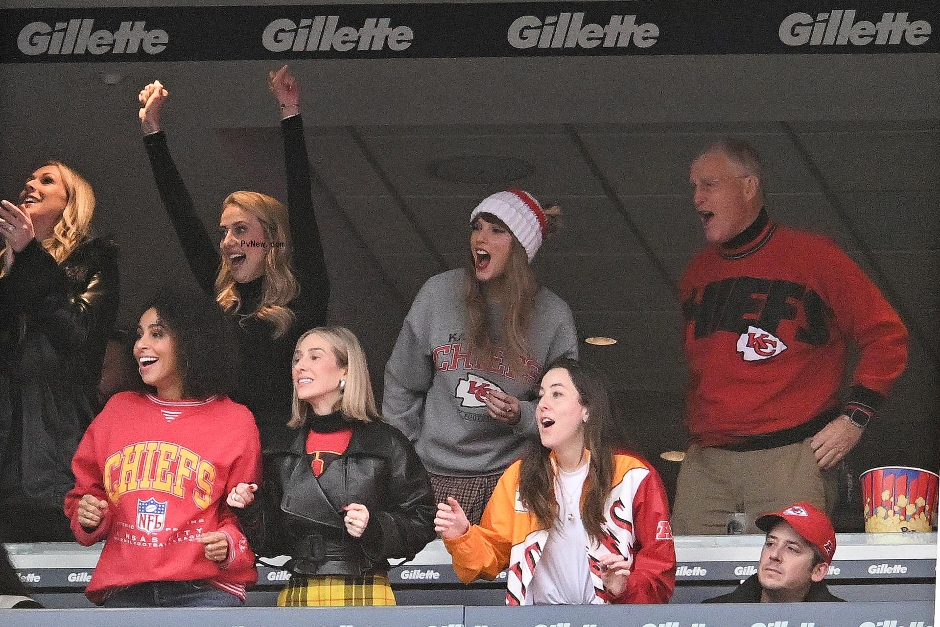 Brittany Mahomes, Taylor Swift and Scott Swift