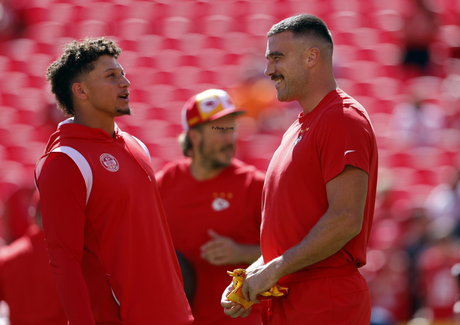 Patrick Mahomes and Travis Kelce during a warm up.