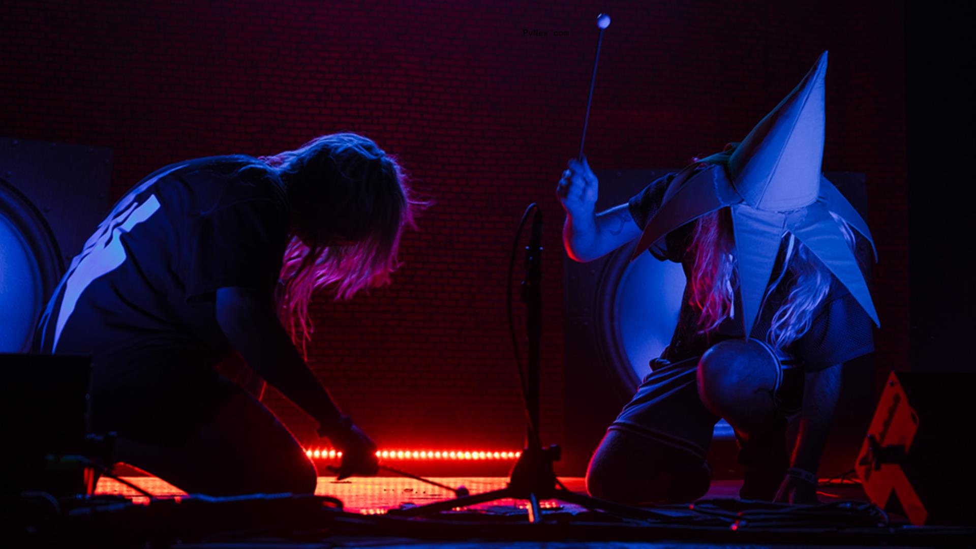 100 Gecs Bring Hyperpop, me<i></i>tal and Every Genre in Between to Shrine Auditorium: Co<i></i>ncert Review