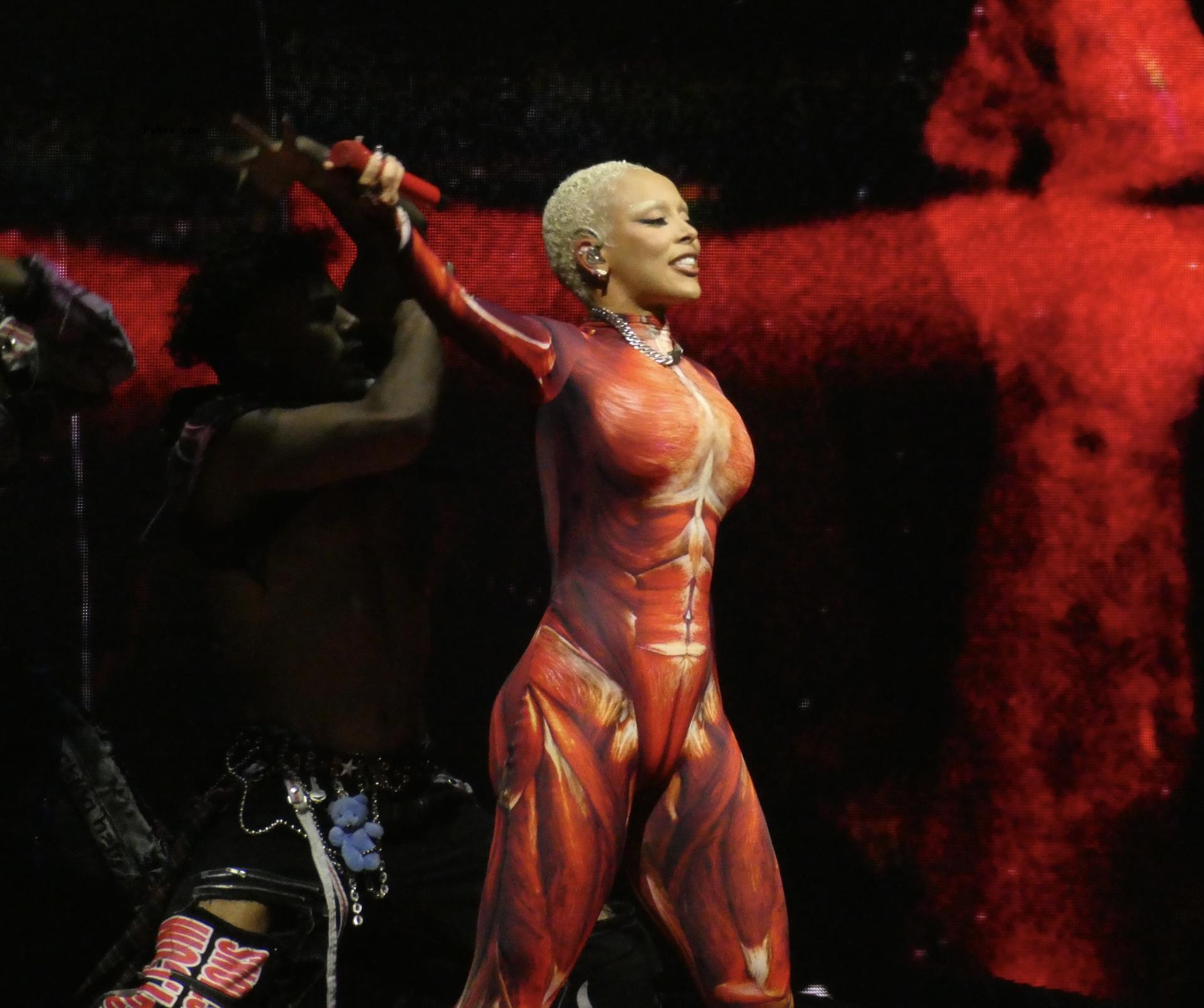 Doja Cat Ramps Up the Rap and R&B — and All but Disguises Her Pop Hits — in Impressively Vibey ‘Scarlet’ Tour: Co<i></i>ncert Review