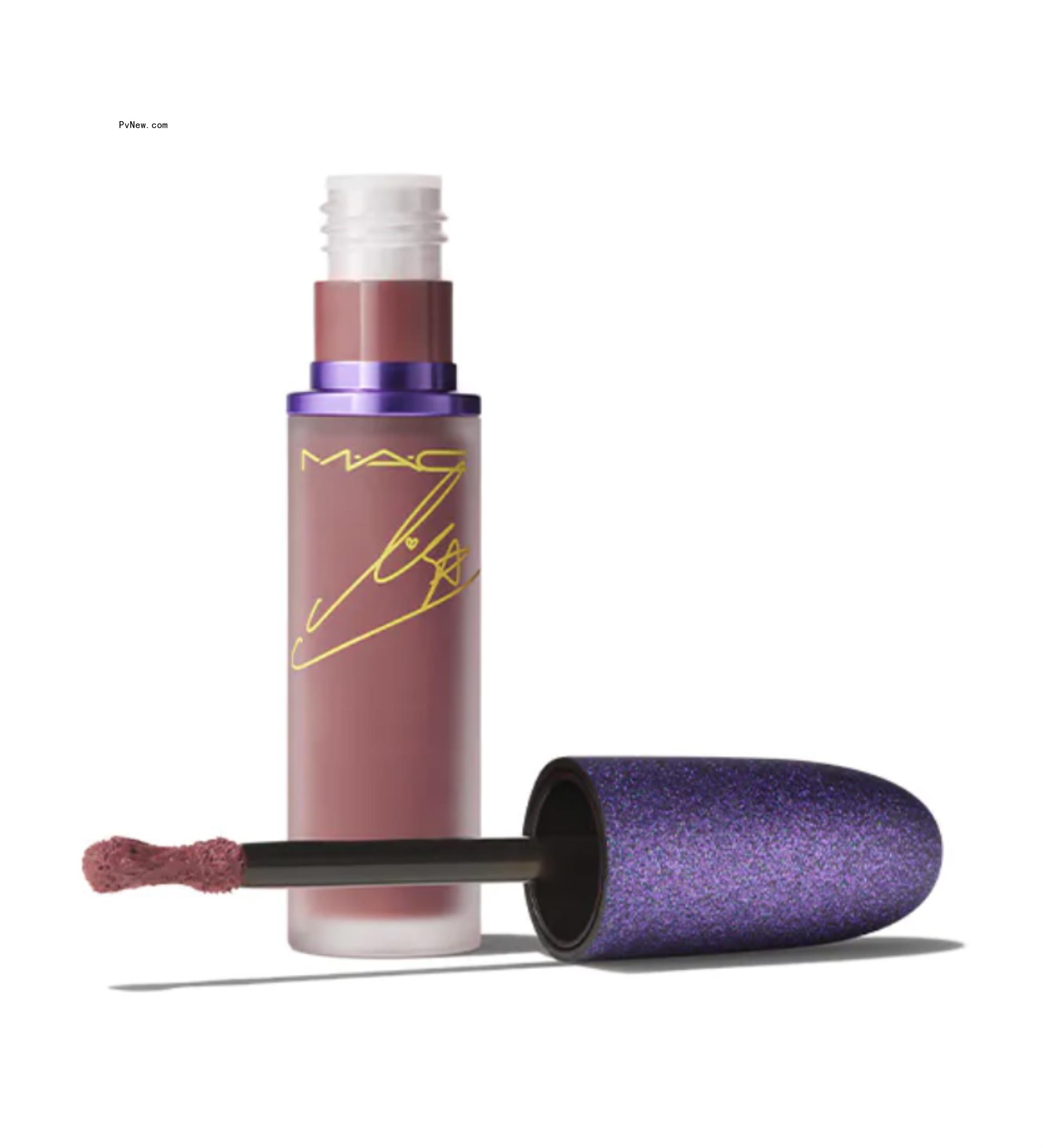 Blackpink’s Lisa Drops First Makeup Collection With Mac