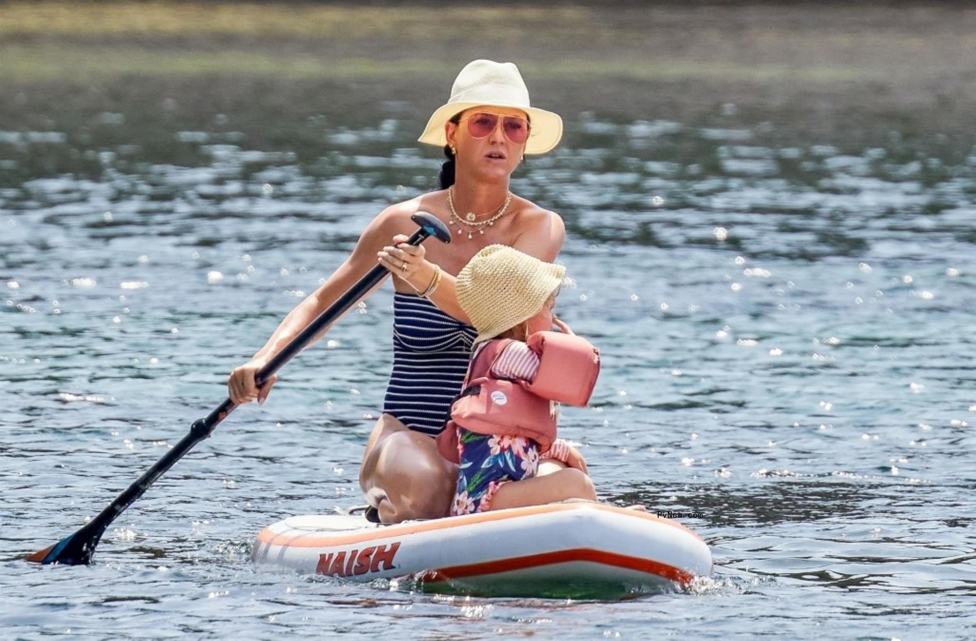 Katy Perry paddleboarding